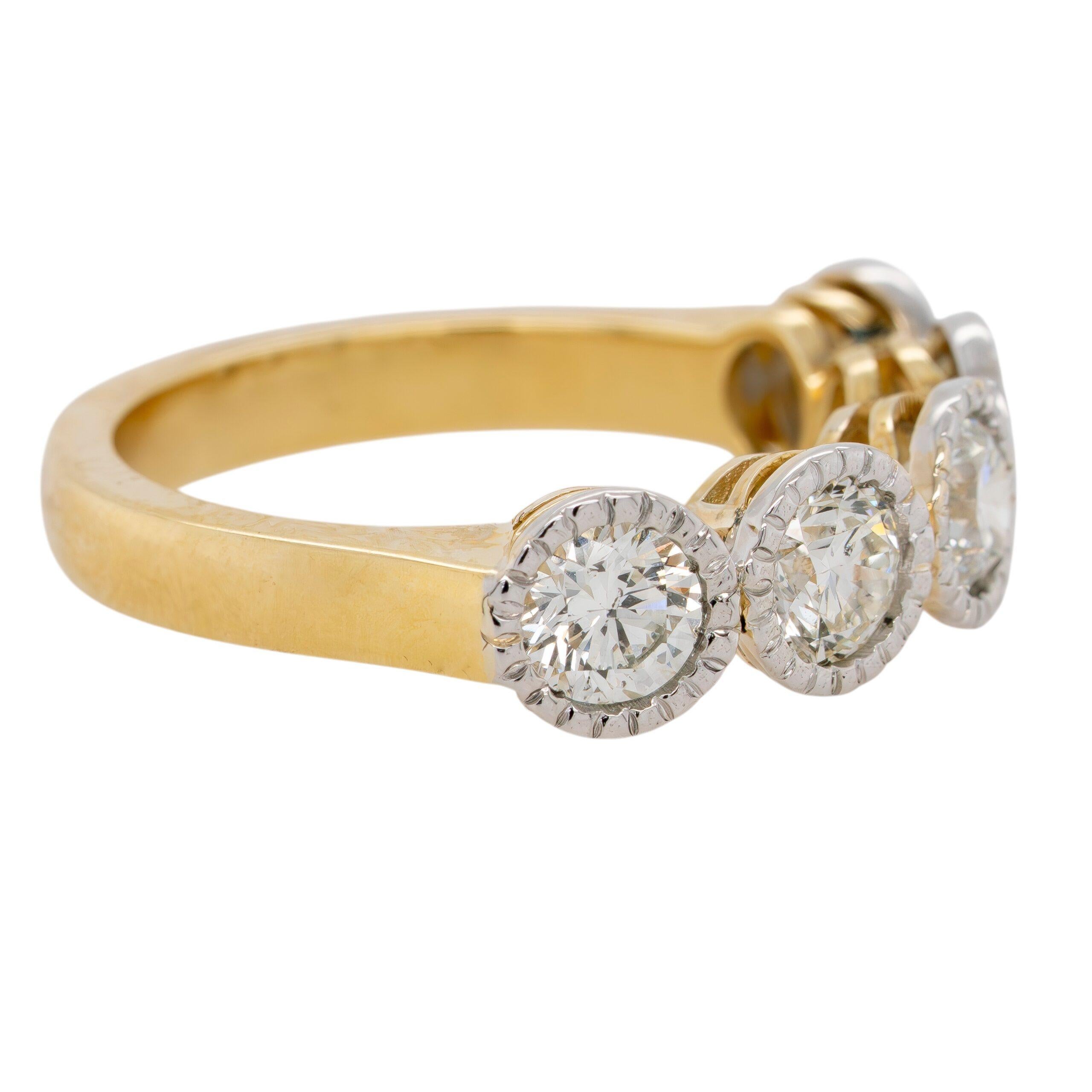 Bracelet en or jaune et blanc 18k serti de diamants en vente 3
