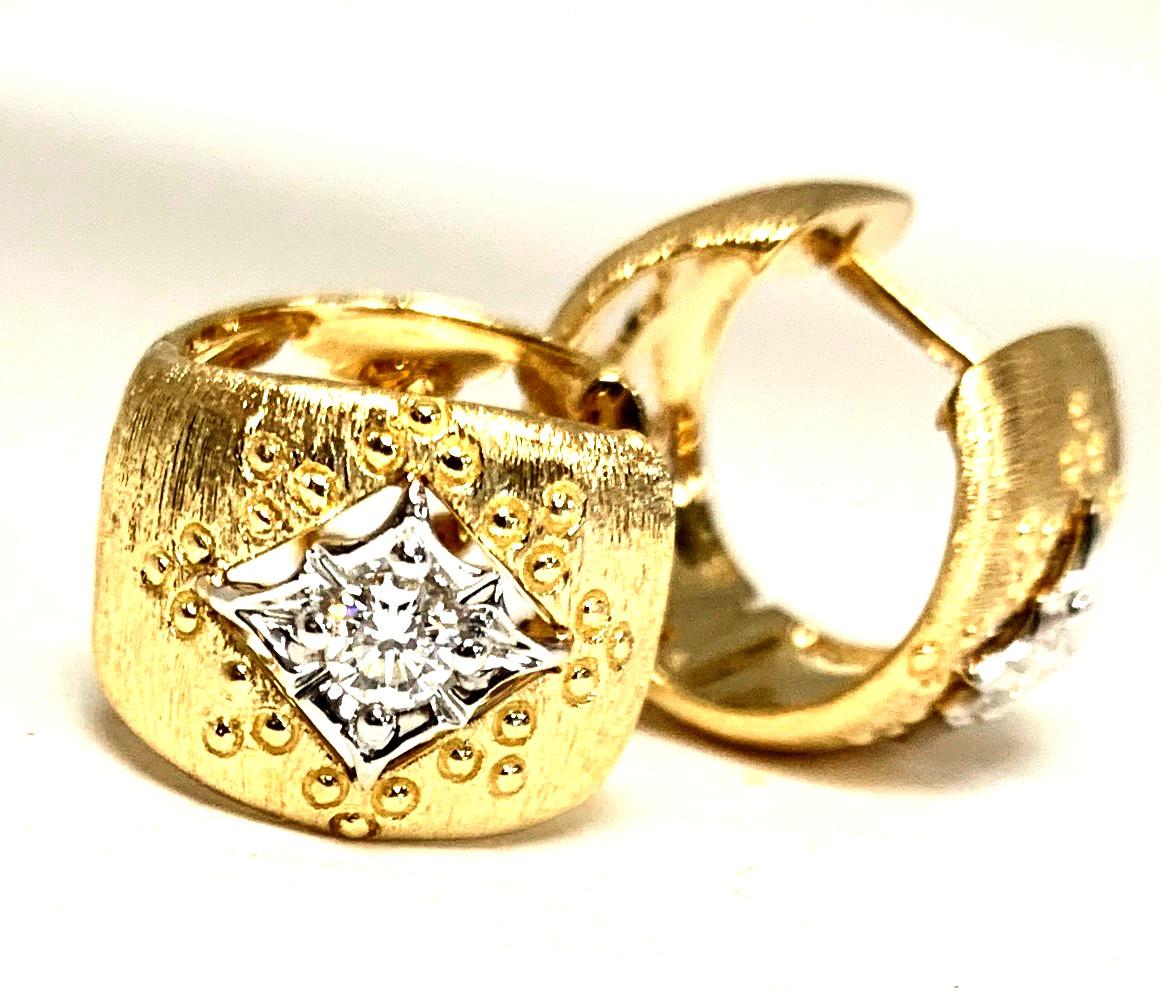Créoles en or jaune et blanc avec diamants Florentine  Neuf - En vente à Los Angeles, CA