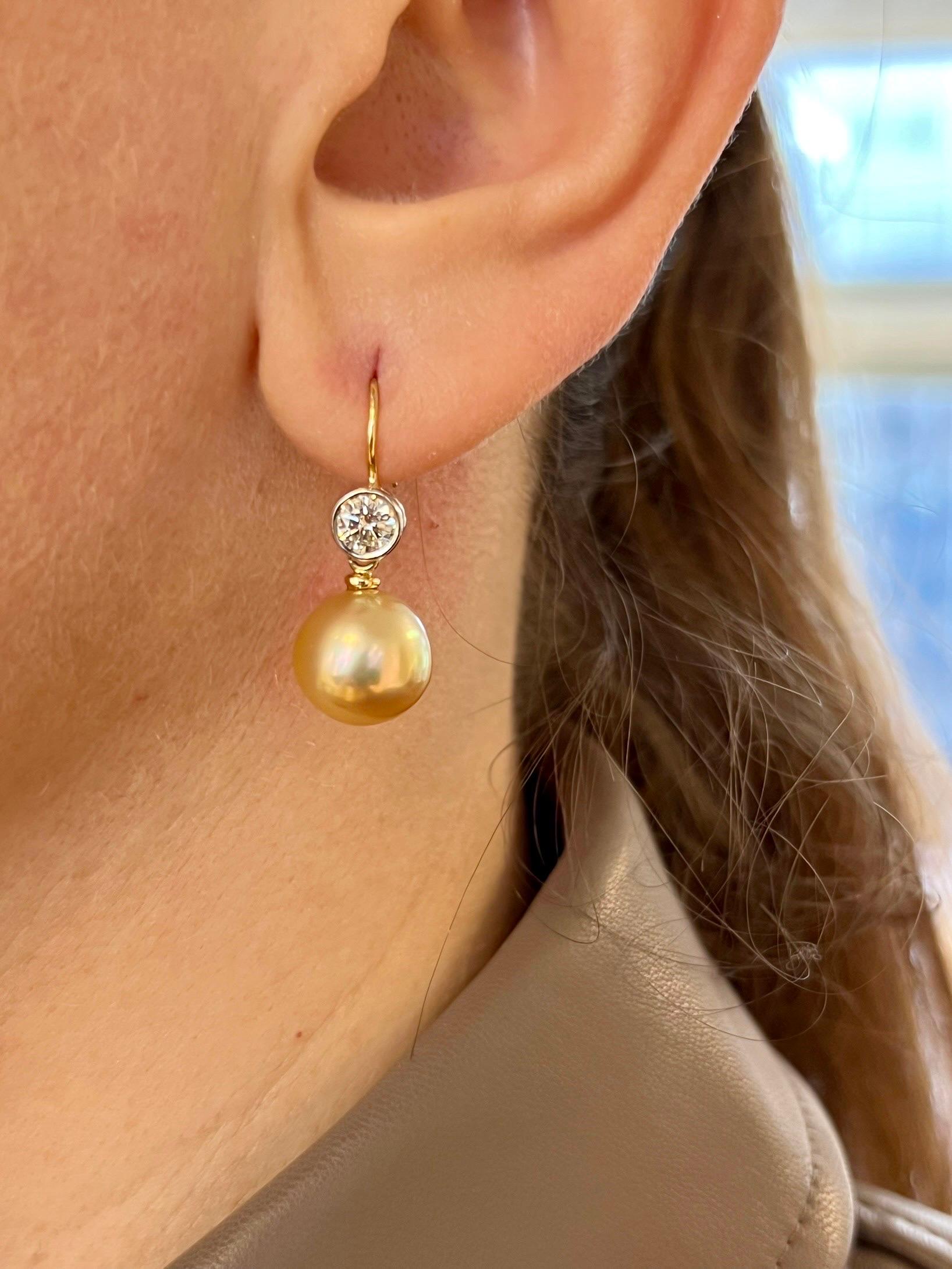 Round Cut 18k Yellow and White Gold Earrings 1.00tct Diamonds Yellow South Sea Pearls For Sale