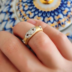 18K Yellow and White Gold Elegant Diamond Openwork Ring in Florentine Finish