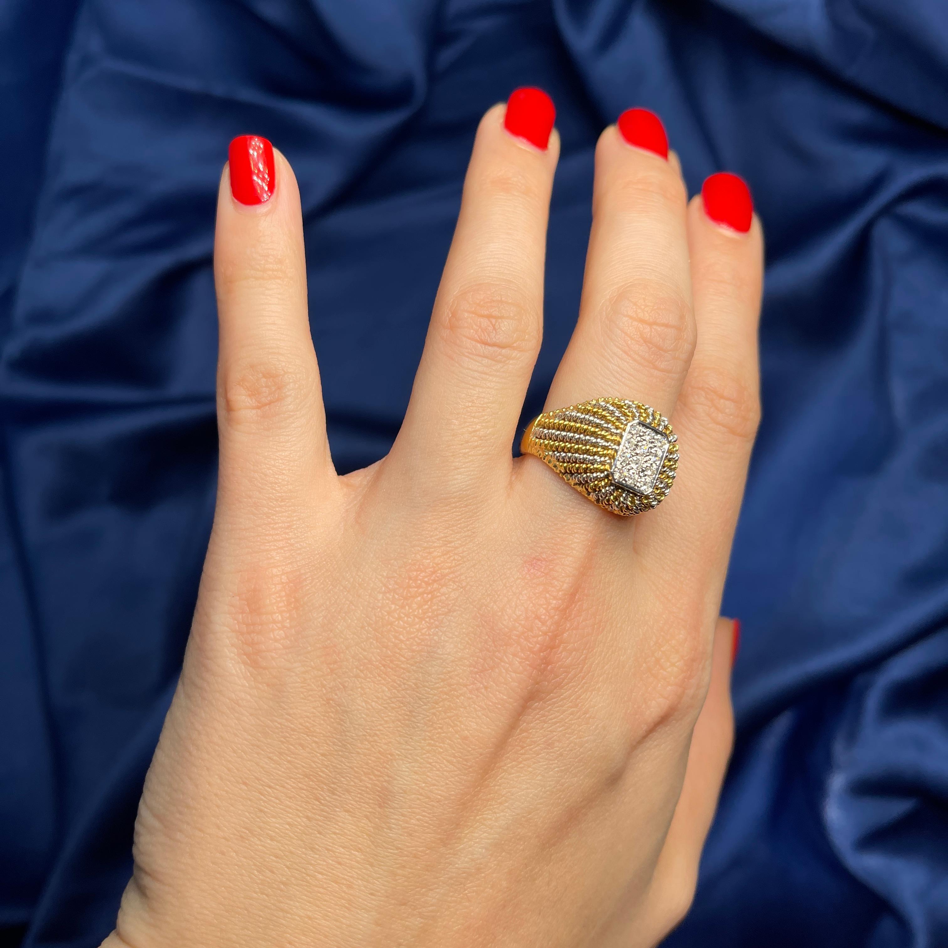 18K Yellow and White Gold Filigree Band Ring with Diamond Pavé For Sale 3