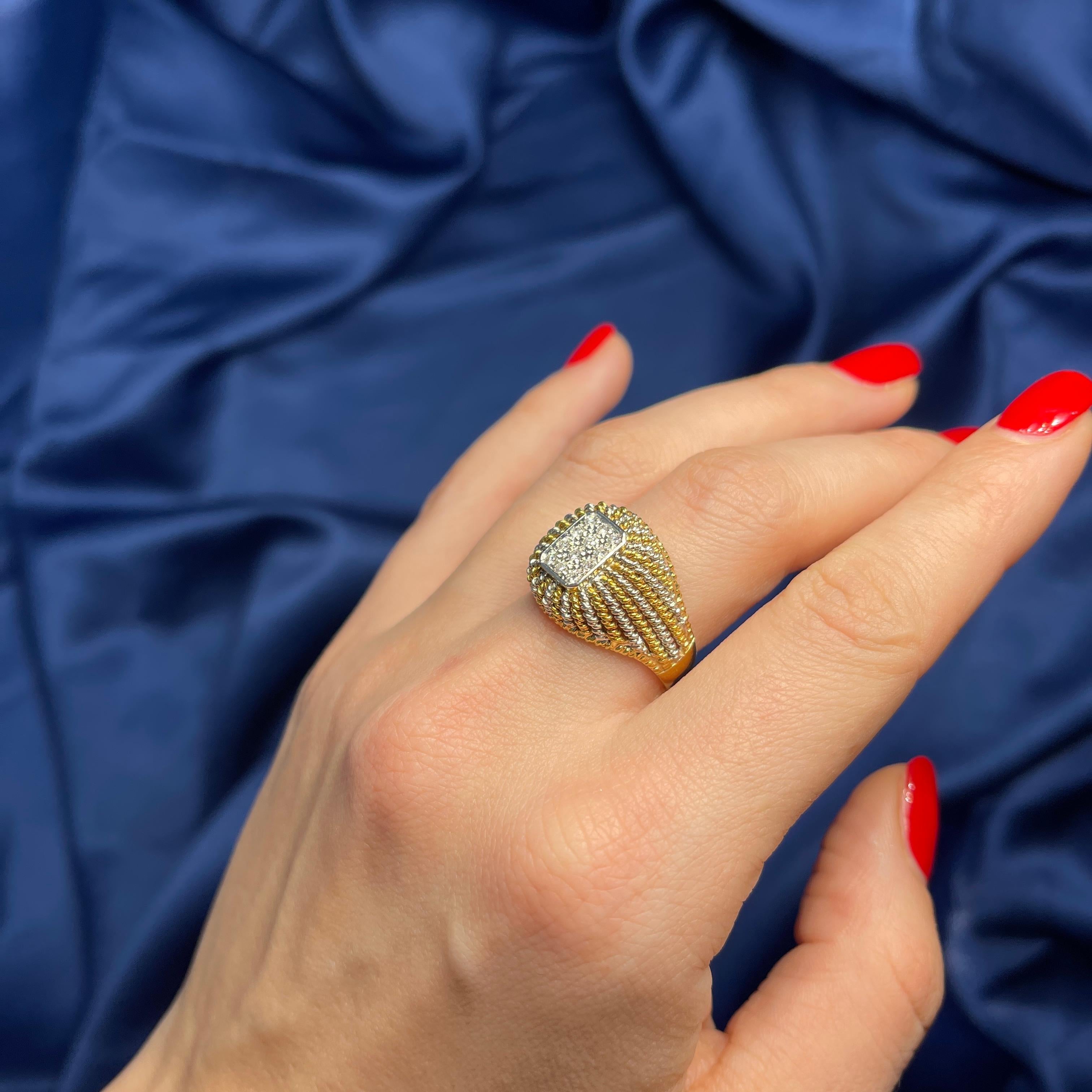 18K Yellow and White Gold Filigree Band Ring with Diamond Pavé For Sale 4