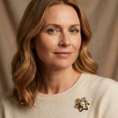 18K Yellow and White Gold Flower Brooch with South Sea Pearl