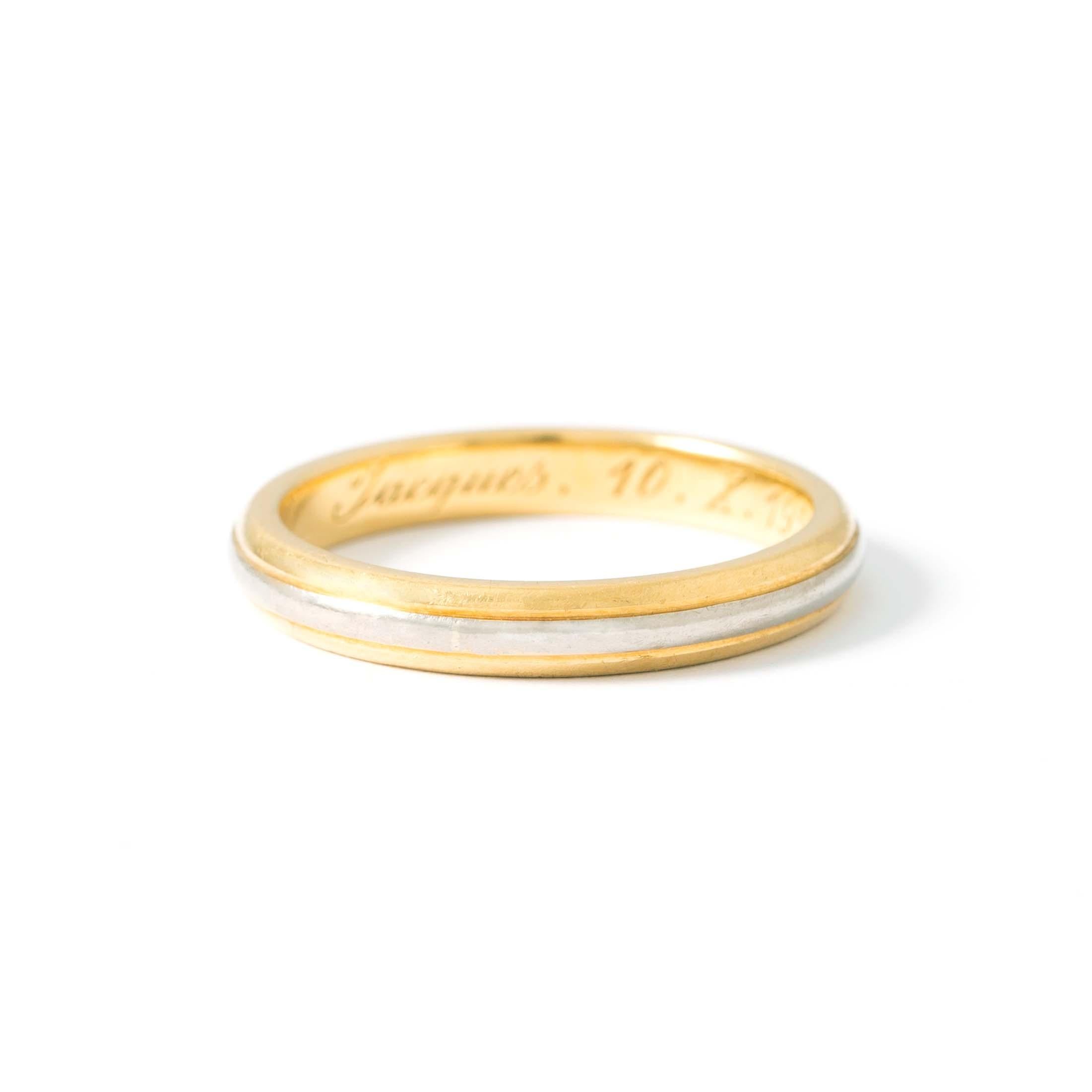 Wedding ring in 18K yellow and white gold. Interior engraving. Dated 1955.
Size: 53. 
Weight: 3.96 grams.