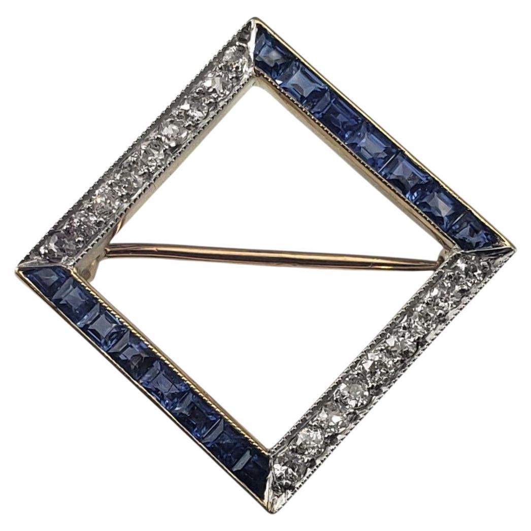 Broche en or jaune et blanc 18K saphir et diamant JAGi Certified #22680 en vente