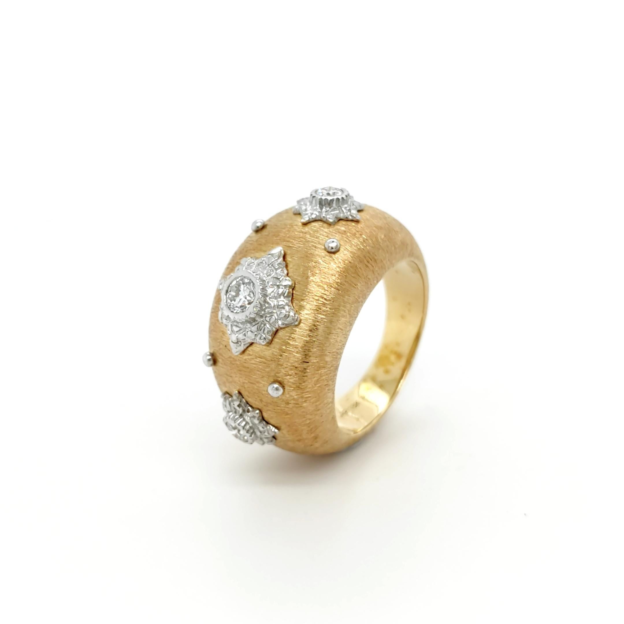 18 Karat Gelb- und Weißgold Drei-Stein-Diamant-Ring in florentinischer Ausführung (Rundschliff)