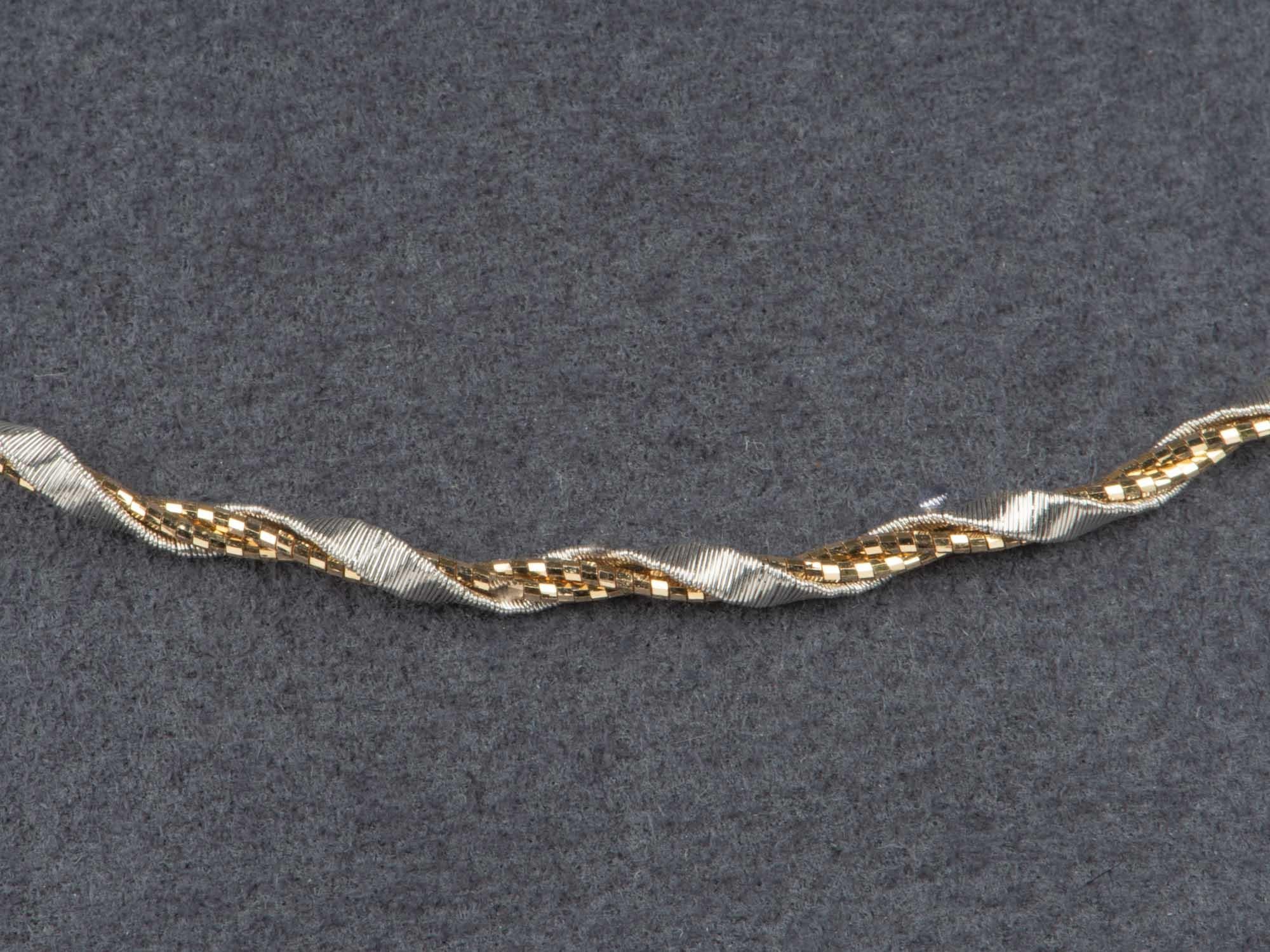 da uomo o donna Collana girocollo a tre fili intrecciati in oro giallo e bianco 18K 9,43g R4615 in vendita