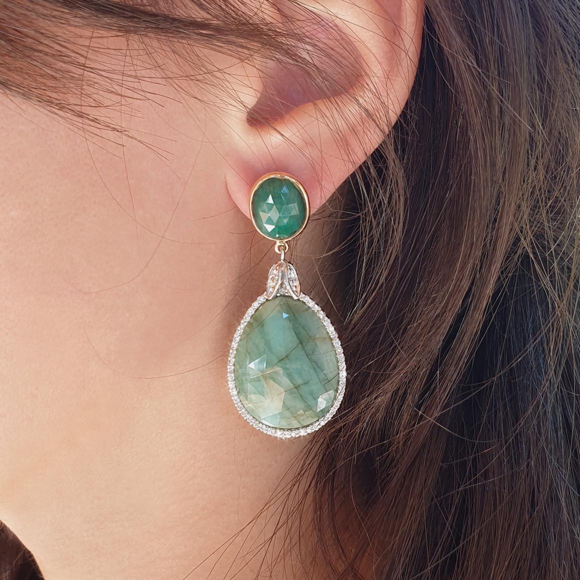 Emeralds are known to be calming and balancing, promoting creativity and eloquence and restoring faith and hope. The are believed to bring good fortune and are used to kindle kindness and sympathy. This Earrings are maked with unique stones of