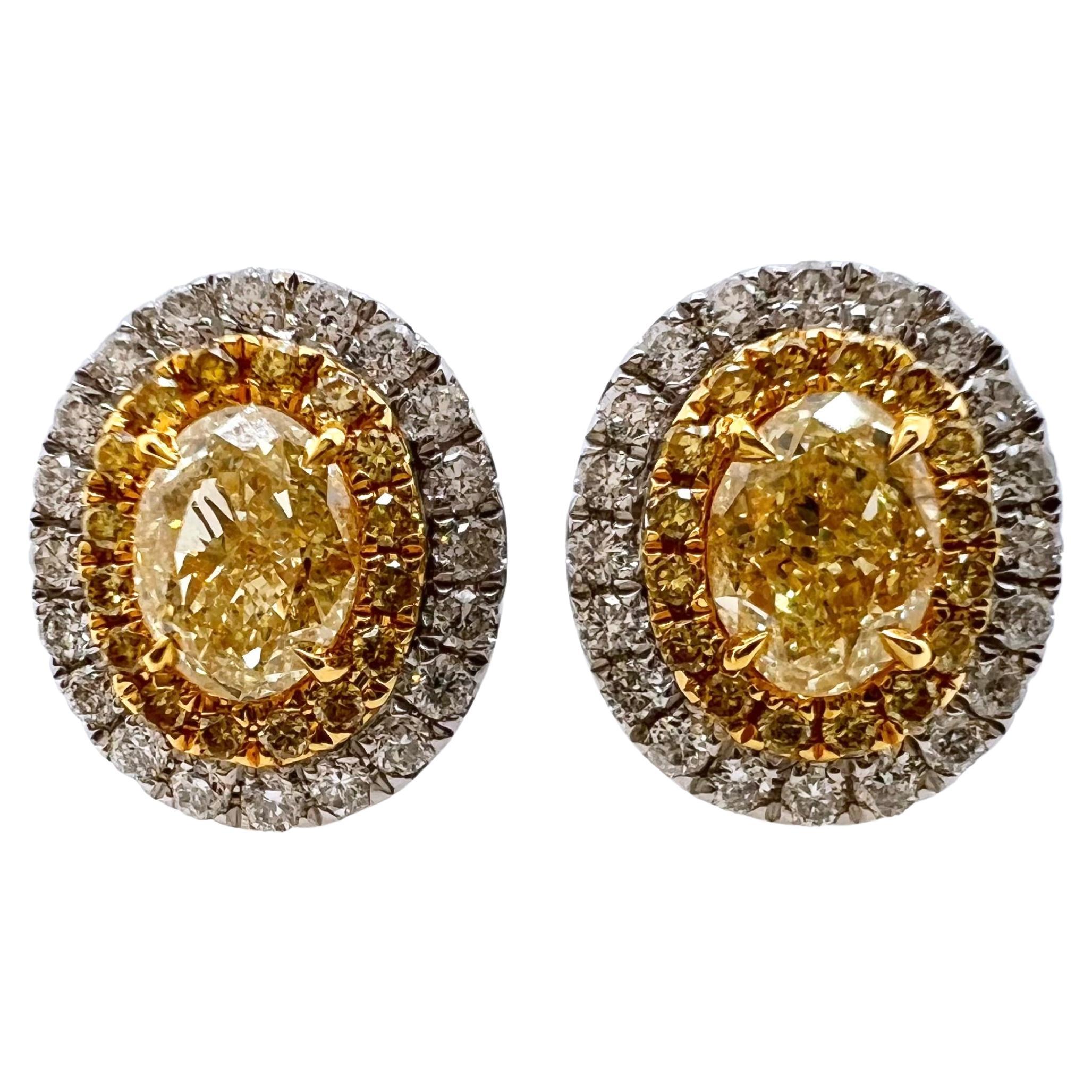 Clous d'oreilles en or jaune et blanc 18 carats avec diamants jaunes et blancs