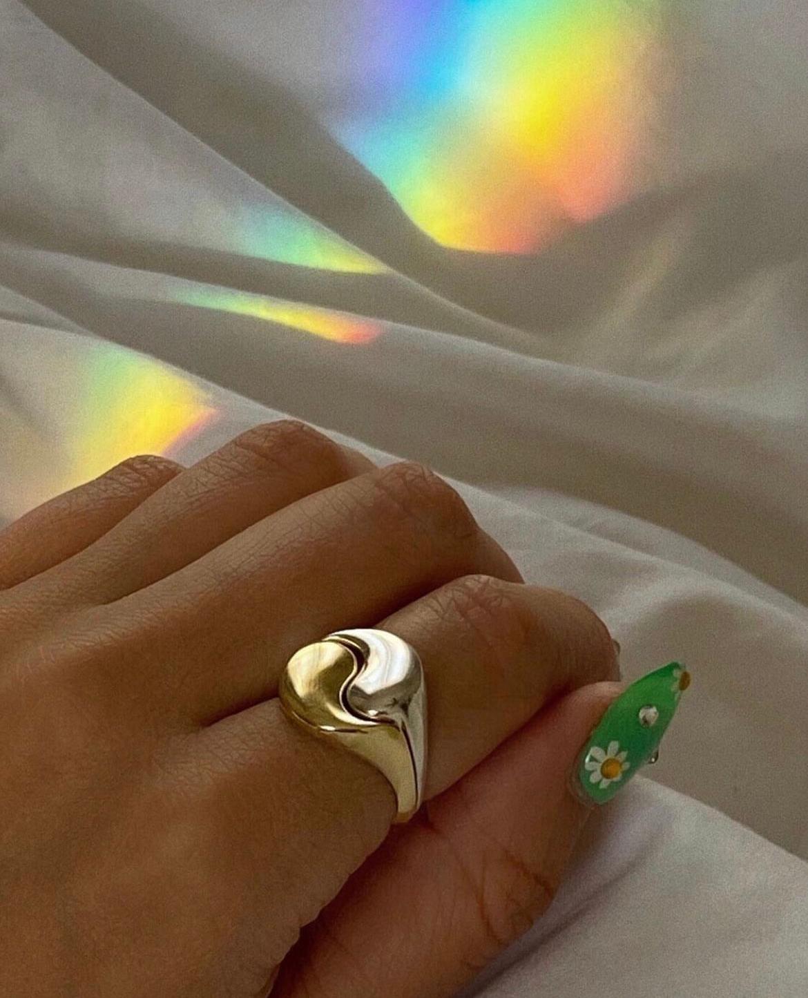 Yin Yang-Ring aus 18 Karat Gelb- und Weißgold (Zeitgenössisch) im Angebot