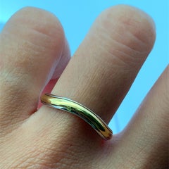 18k Yellow and white two tone curved wave wedding ring