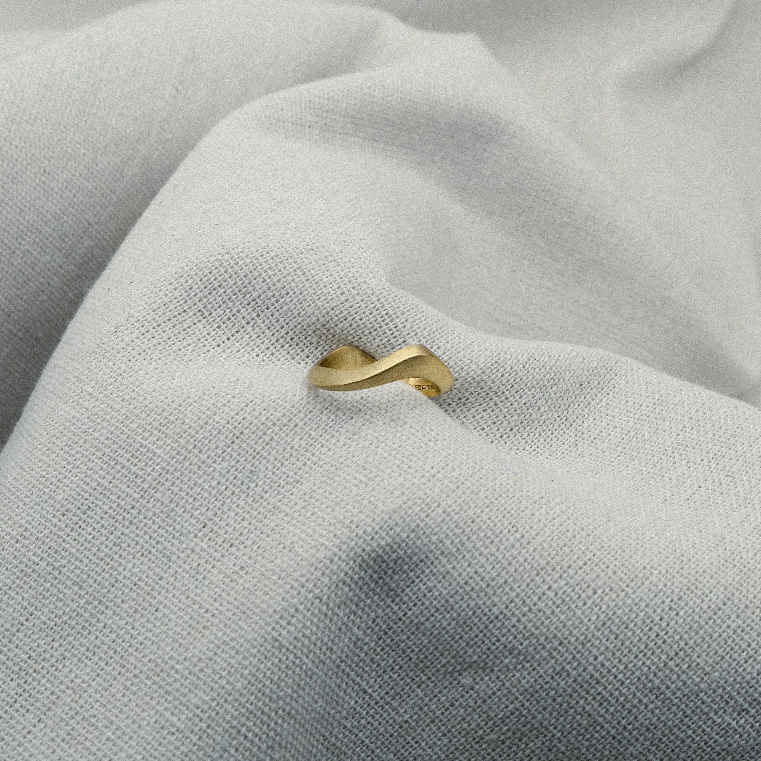 For Sale:  18k Yellow Antique Matte Gold Architectural Asymmetrical Wave Sand Ring 3