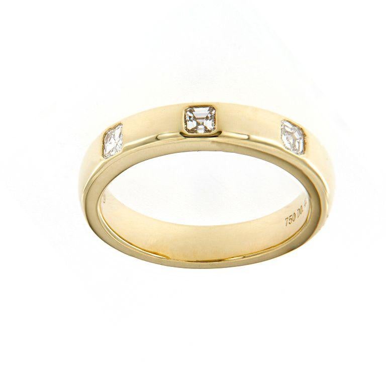 Taille émeraude Bandeau à incrustation de taille Asscher jaune 18K en vente