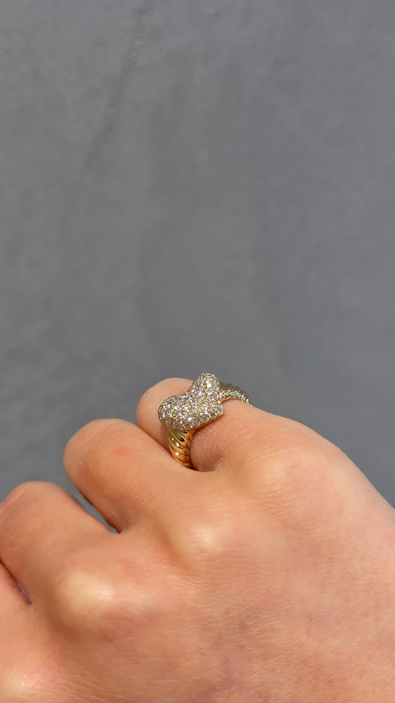 Anillo Meñique Amarillo y Diamante 18K en Nuevo estado para la venta en New York, NY