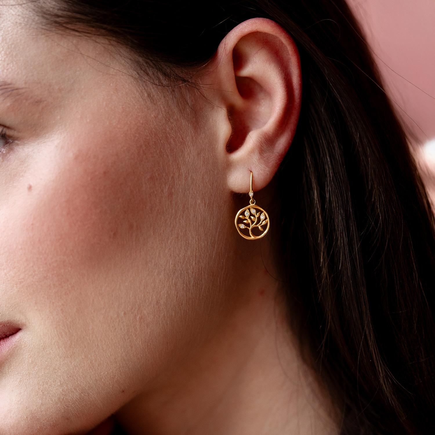 Modern 18k Yellow Diamond Tree of Life Talisman Earrings For Sale