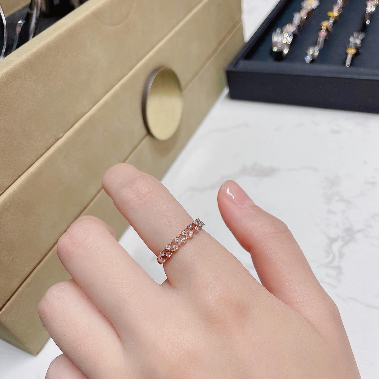 18K Yellow Double Row Starry Sky Ring with Natural Diamonds For Sale 3