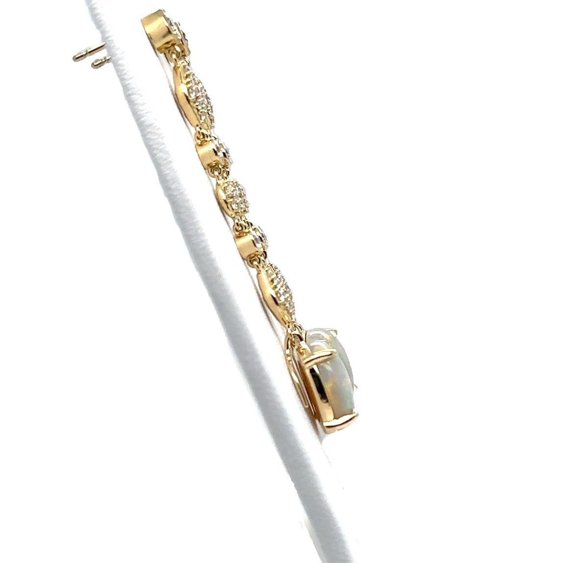 Moderno E-DROP-OPAL - Orecchini pendenti in giallo 18K con diamanti e opale nero in vendita