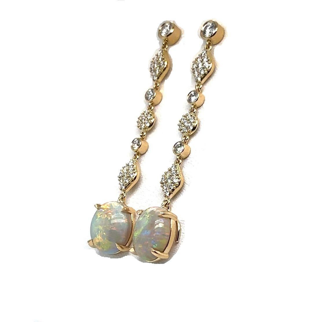 Taglio ovale E-DROP-OPAL - Orecchini pendenti in giallo 18K con diamanti e opale nero in vendita