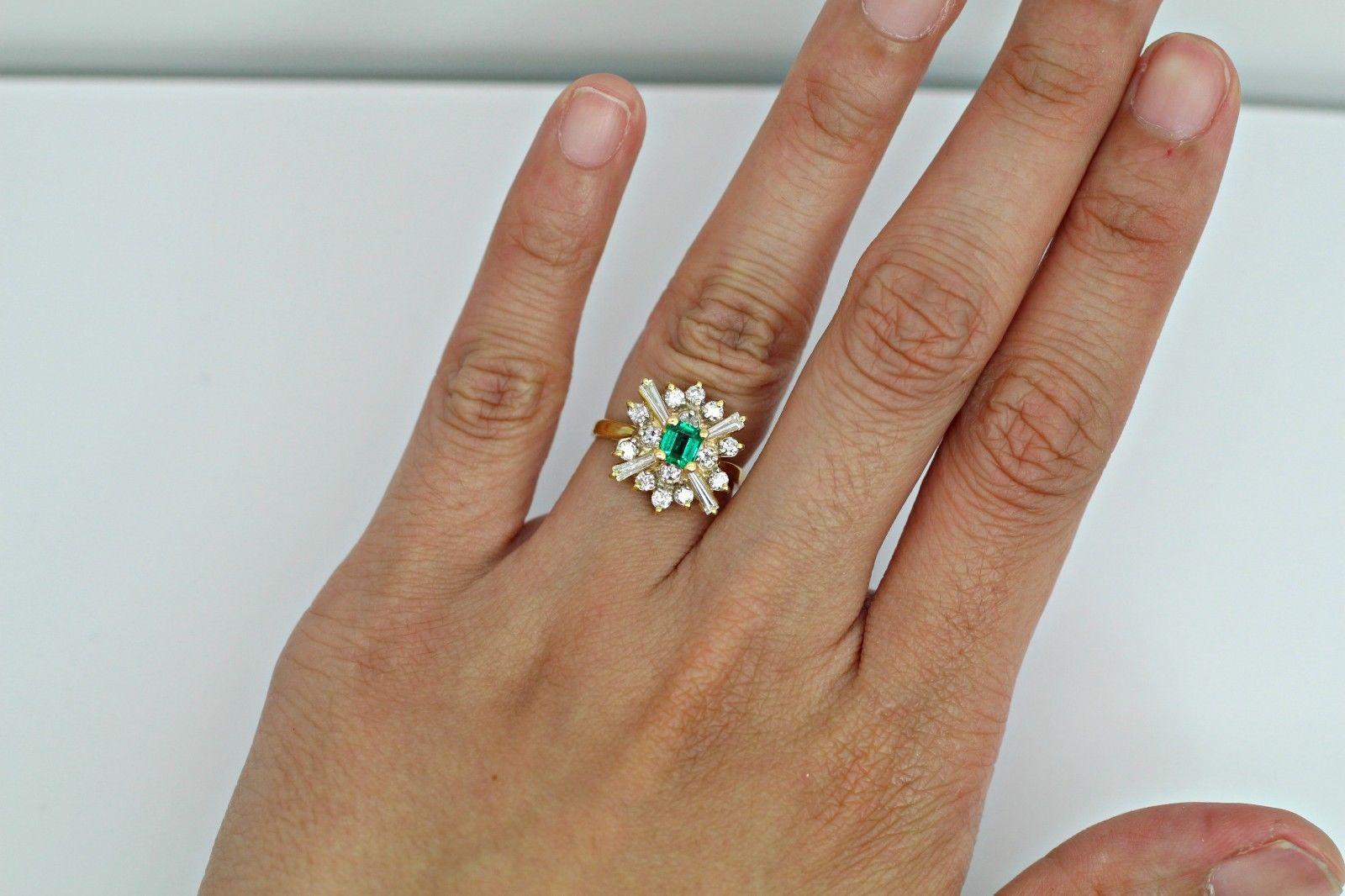 18 Karat Yellow Emerald and Diamond Ballerina Ring In New Condition For Sale In Los Angeles, CA