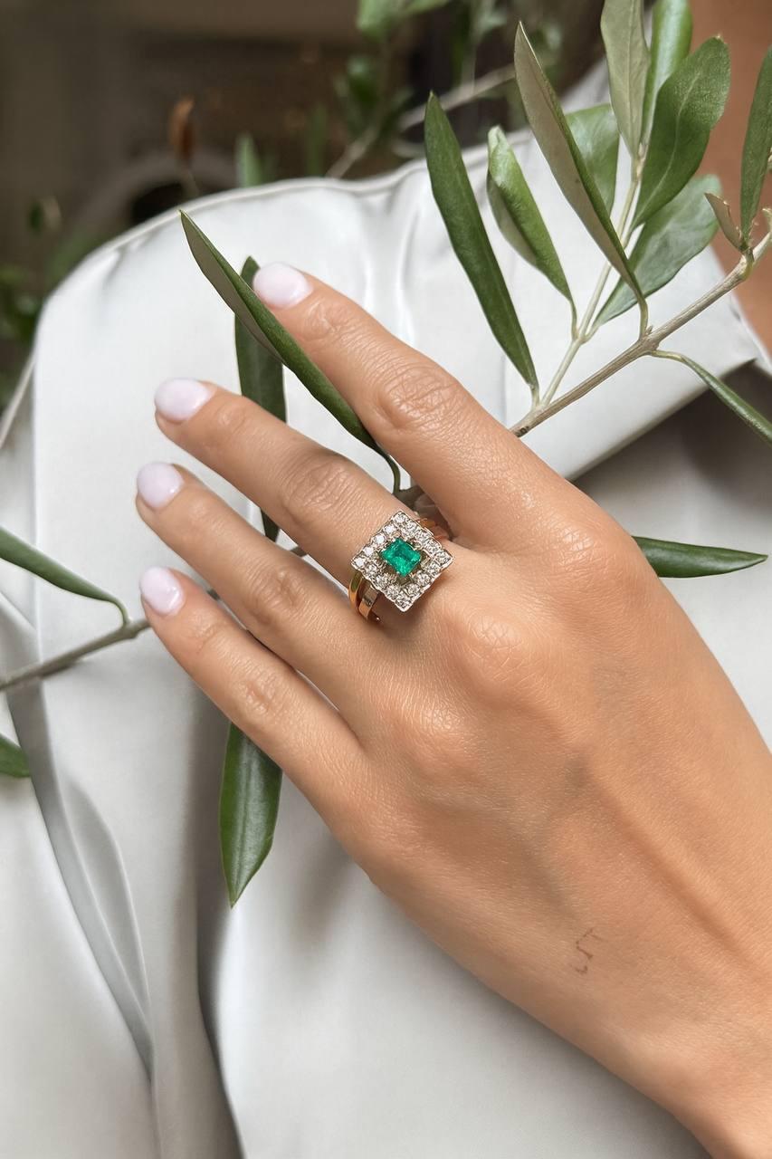 Antique Edwardian 18k / Square cut Emerald and Natural White Diamond Ring. Circa 1910 - 1920's.
Gold weight : 4.200 gr
Emerald : 0.60 c
Diamond : 0.50 c