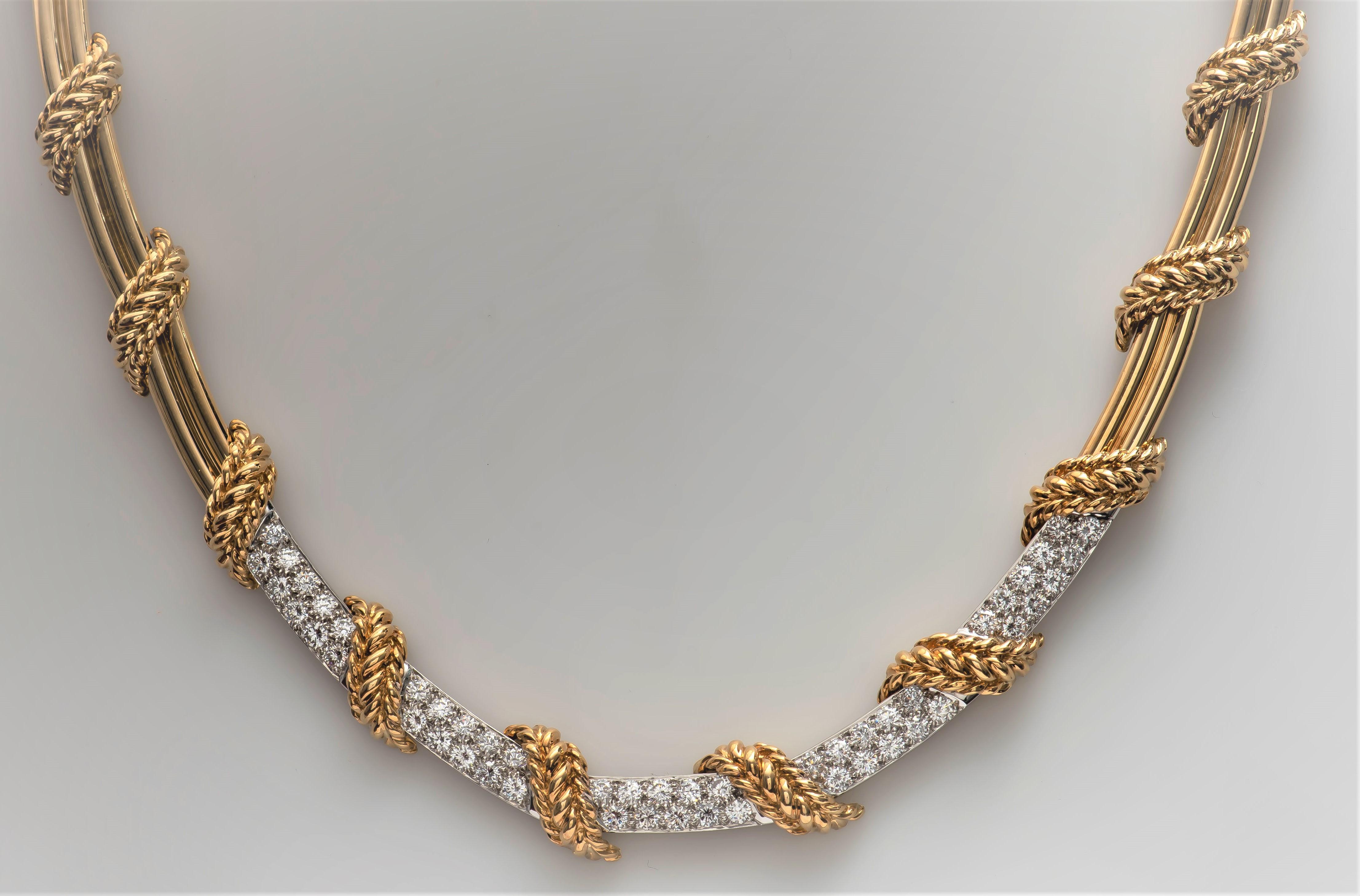 Necklace with 3.25 Carats Total Weight Fine Round Diamonds In Excellent Condition In Houston, TX