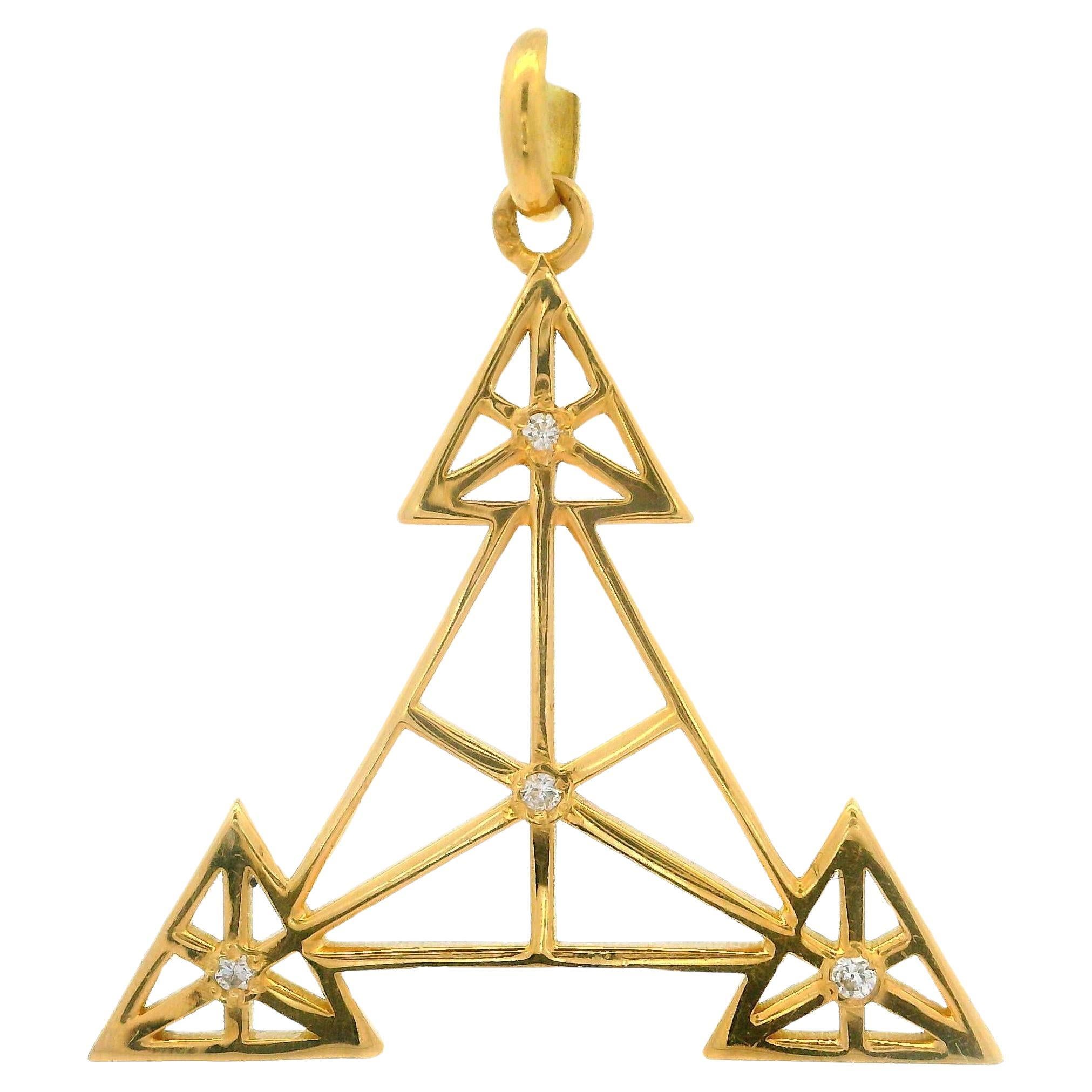 Colgante triangular geométrico de oro amarillo de 18 quilates con diamantes de 0,04 quilates