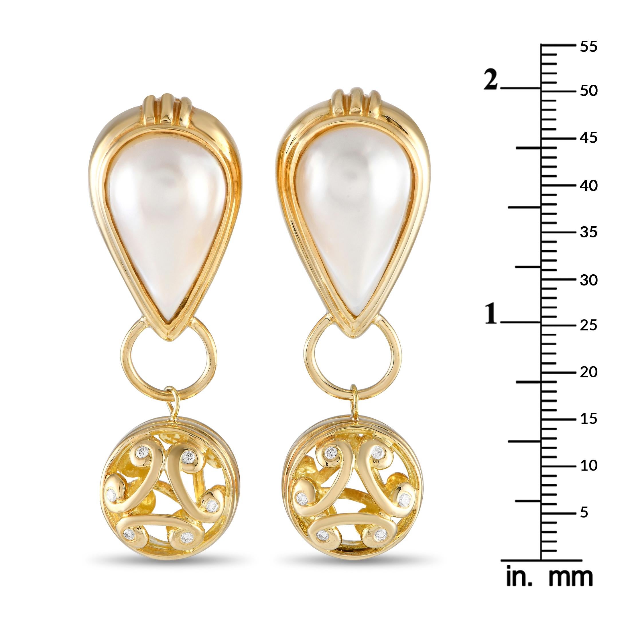 18K Yellow Gold 0.12ct Diamond and Mabe Pearl Clip-On Earrings In Excellent Condition In Southampton, PA