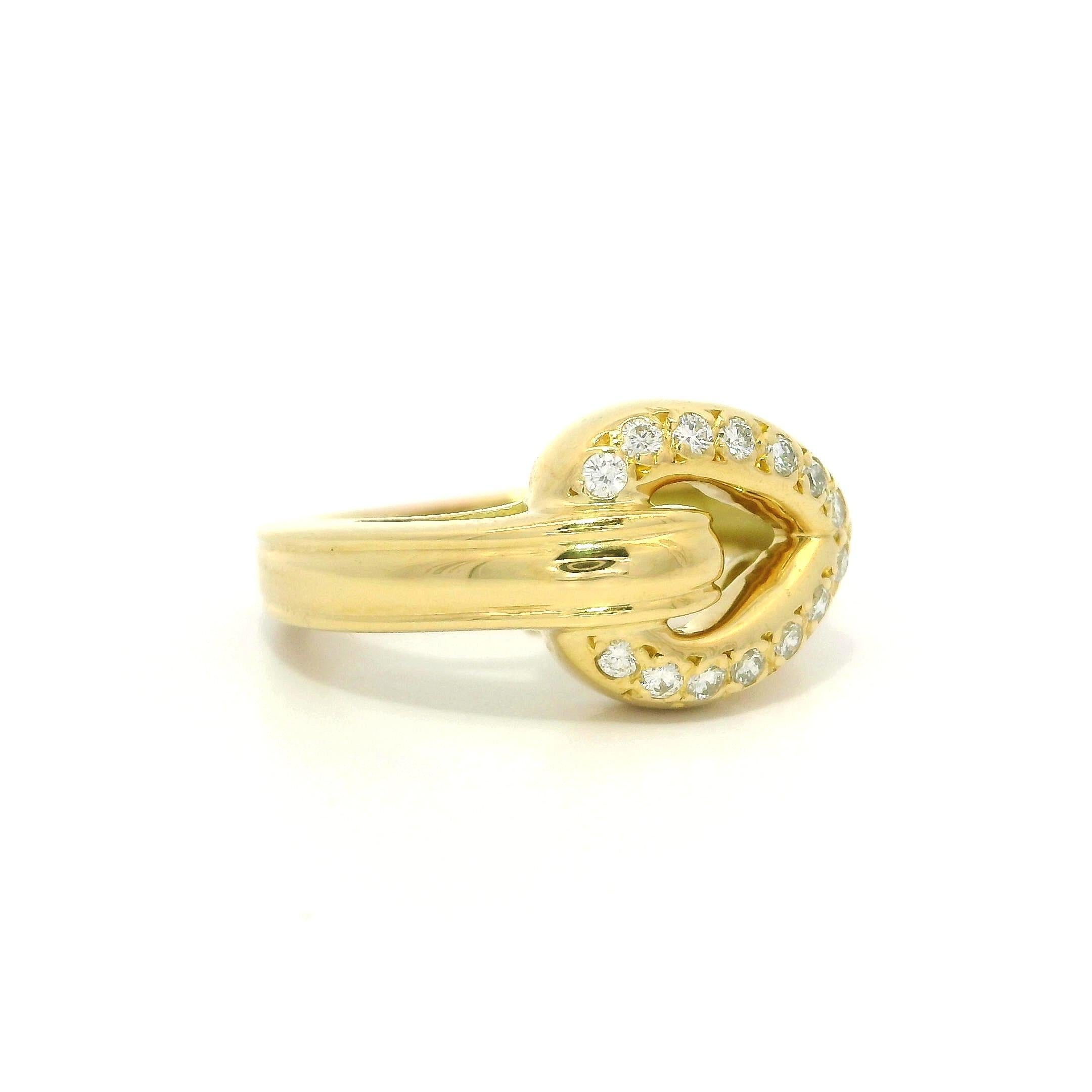 Taglio brillante Anello con fibbia a cuore in oro giallo 18 carati con diamante da 0,12 carati ben fatto in vendita