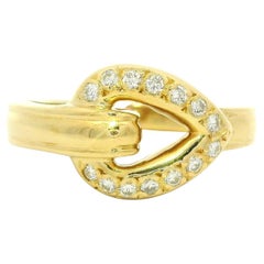 Anello con fibbia a cuore in oro giallo 18 carati con diamante da 0,12 carati ben fatto
