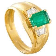 18K Yellow Gold 0.28ct Diamond and Emerald Ring MF14-030226