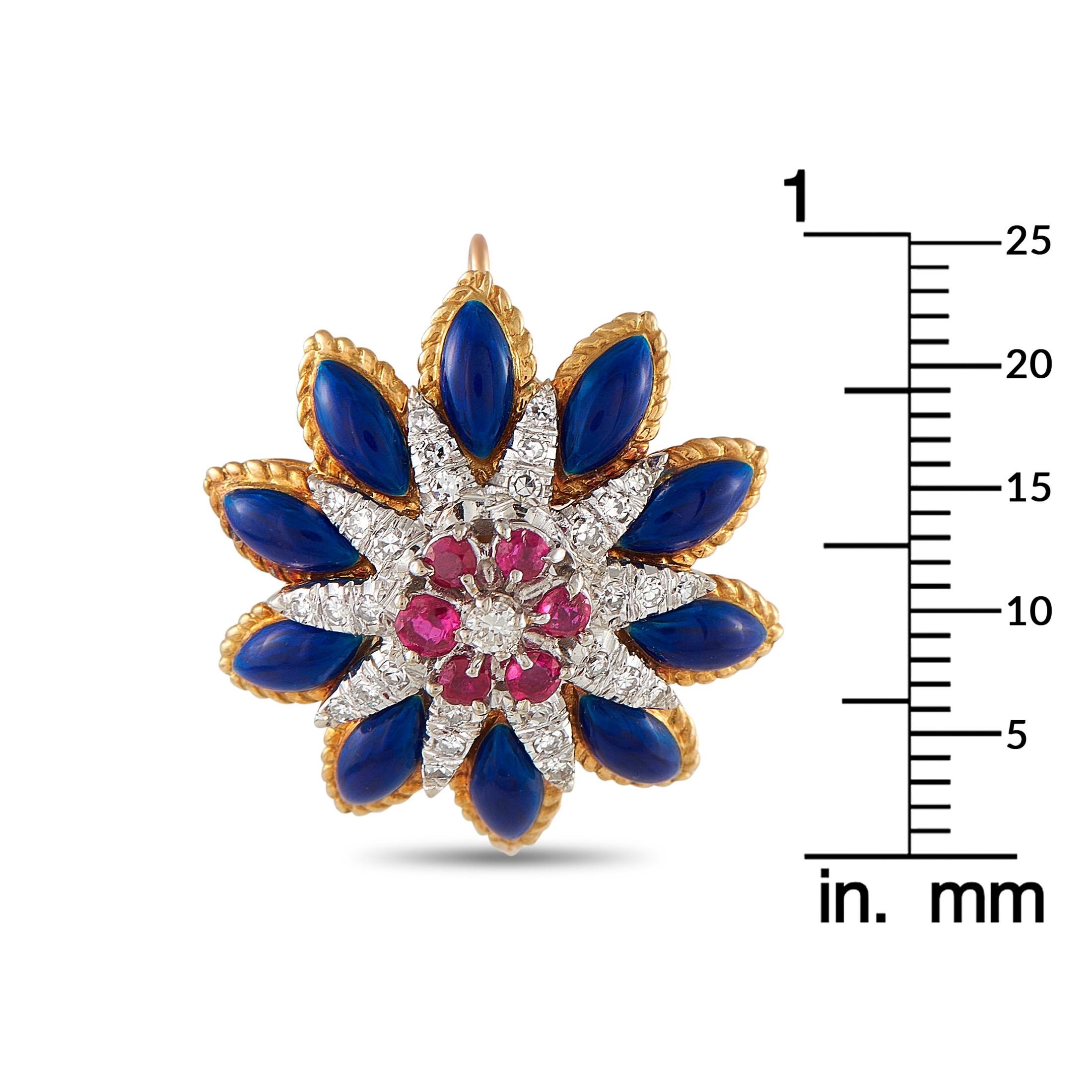 Colgante de oro amarillo de 18 quilates con esmalte de diamantes y rubíes de 0,45 ct Corte redondo