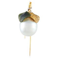 18K Yellow Gold 0.50ct Fancy Diamond, Nephrite Jade, and Baroque Pearl Brooch