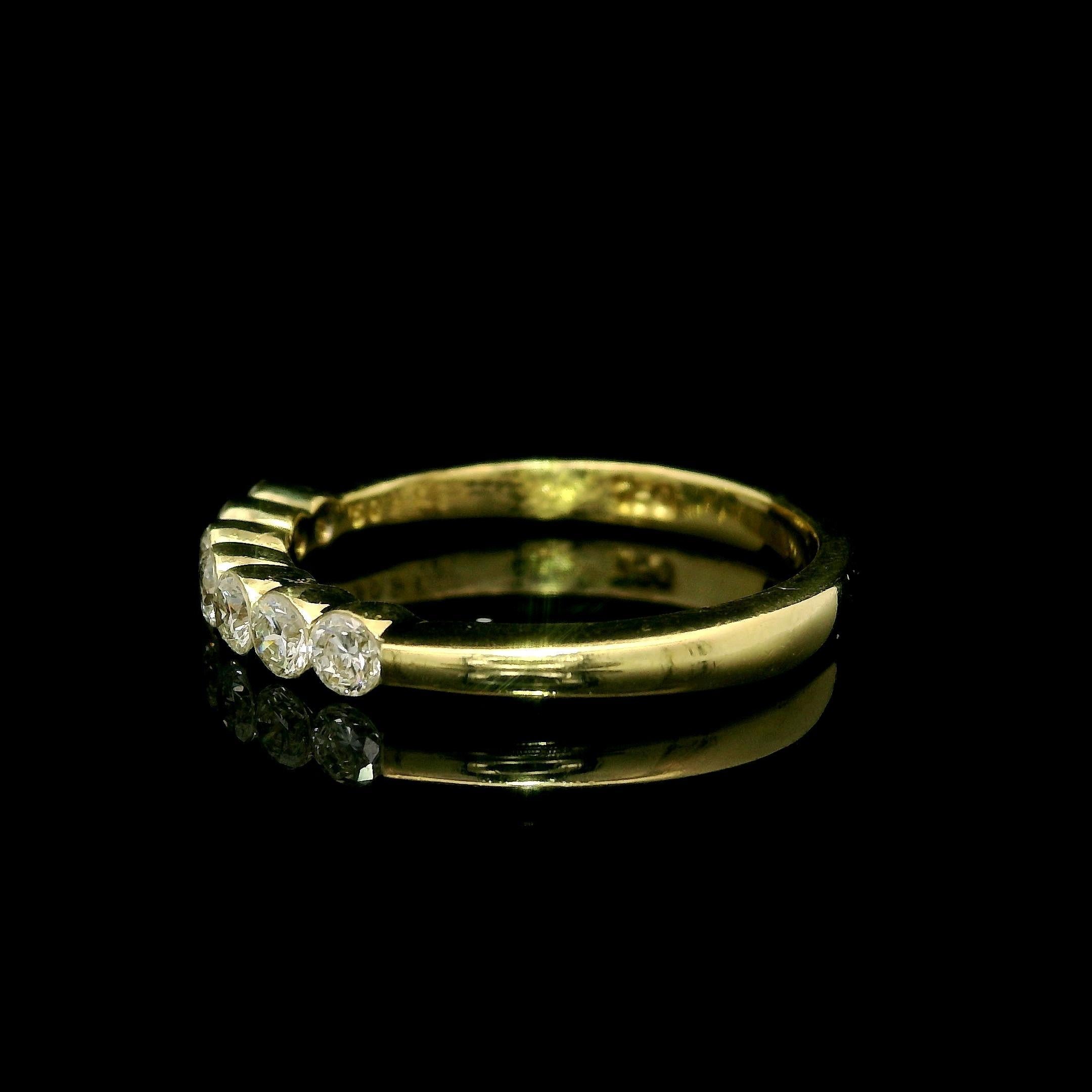 18k Gelbgold 0,50ctw Lünette Runde Diamant Low Profile 7 Stein Band Ring im Angebot 1