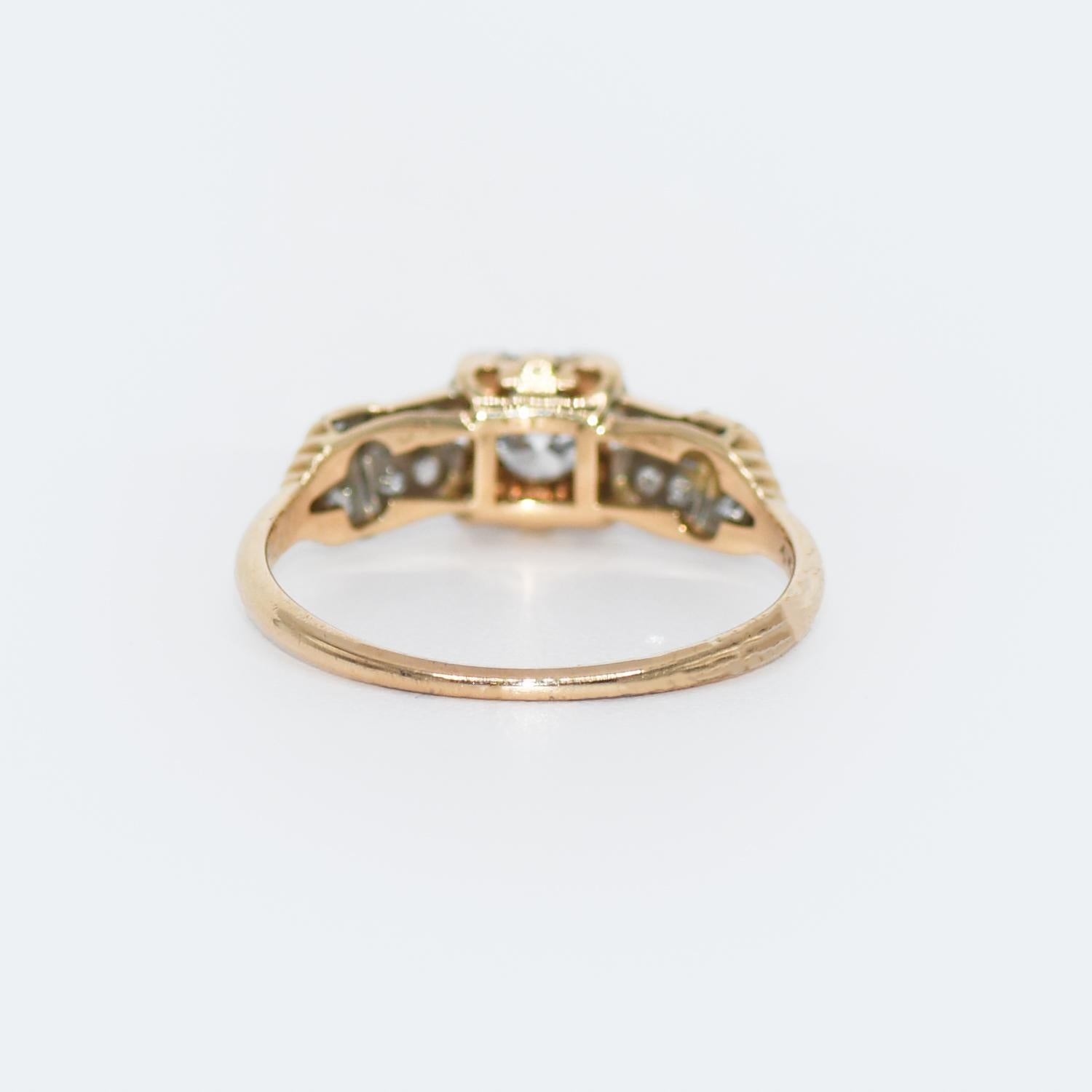 18k Yellow Gold 0.54ct Diamond Art Deco Engagement Ring, Size 6.5 In Excellent Condition For Sale In Laguna Beach, CA