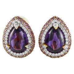 Boucles d'oreilles en or jaune 18 carats avec diamants, saphirs et améthystes de 0,65 carat