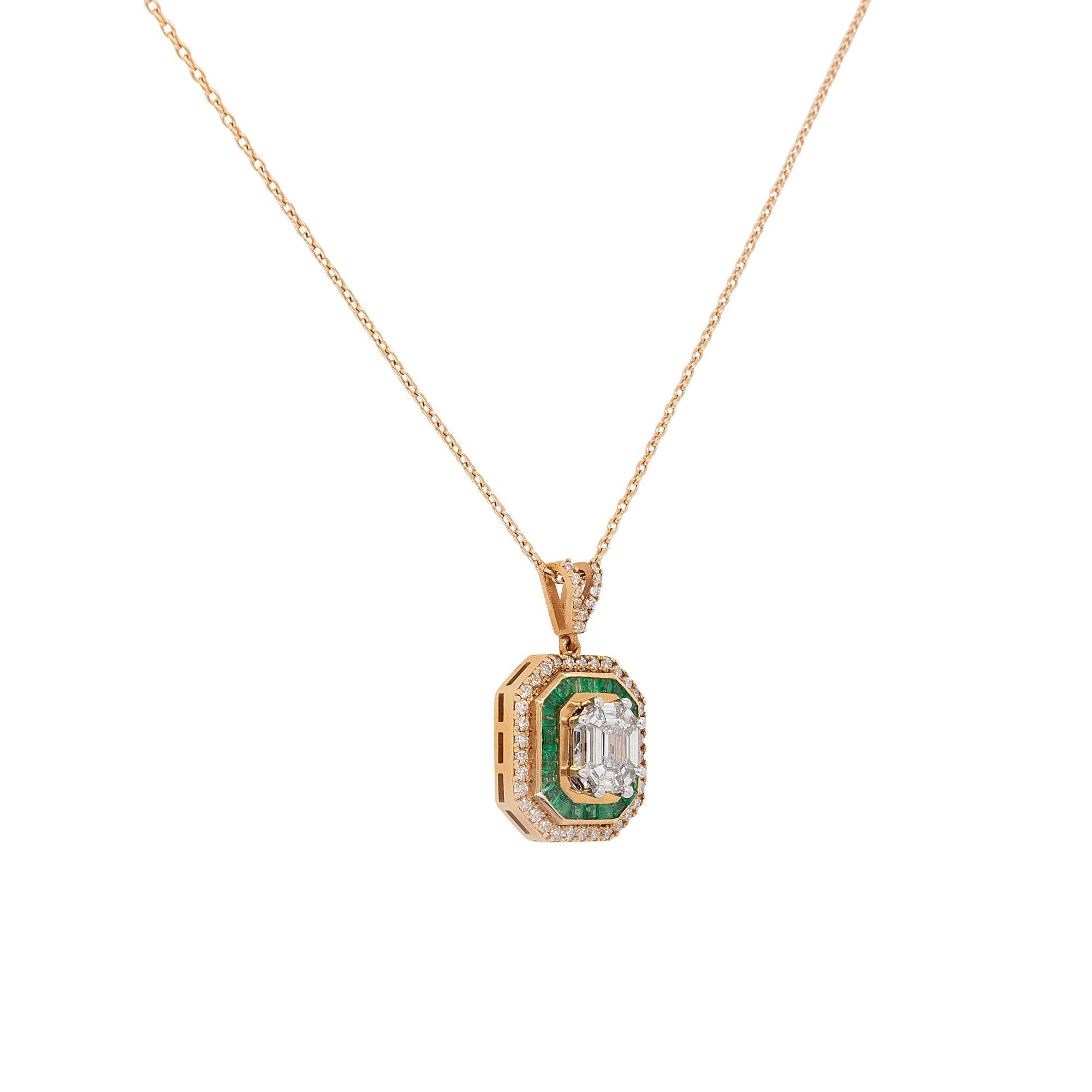 Achteckiger Pendan aus 18 Karat Gelbgold mit 0,71 Karat Diamant und 0,55 Karat Smaragd und mehreren Steinen (Rundschliff) im Angebot