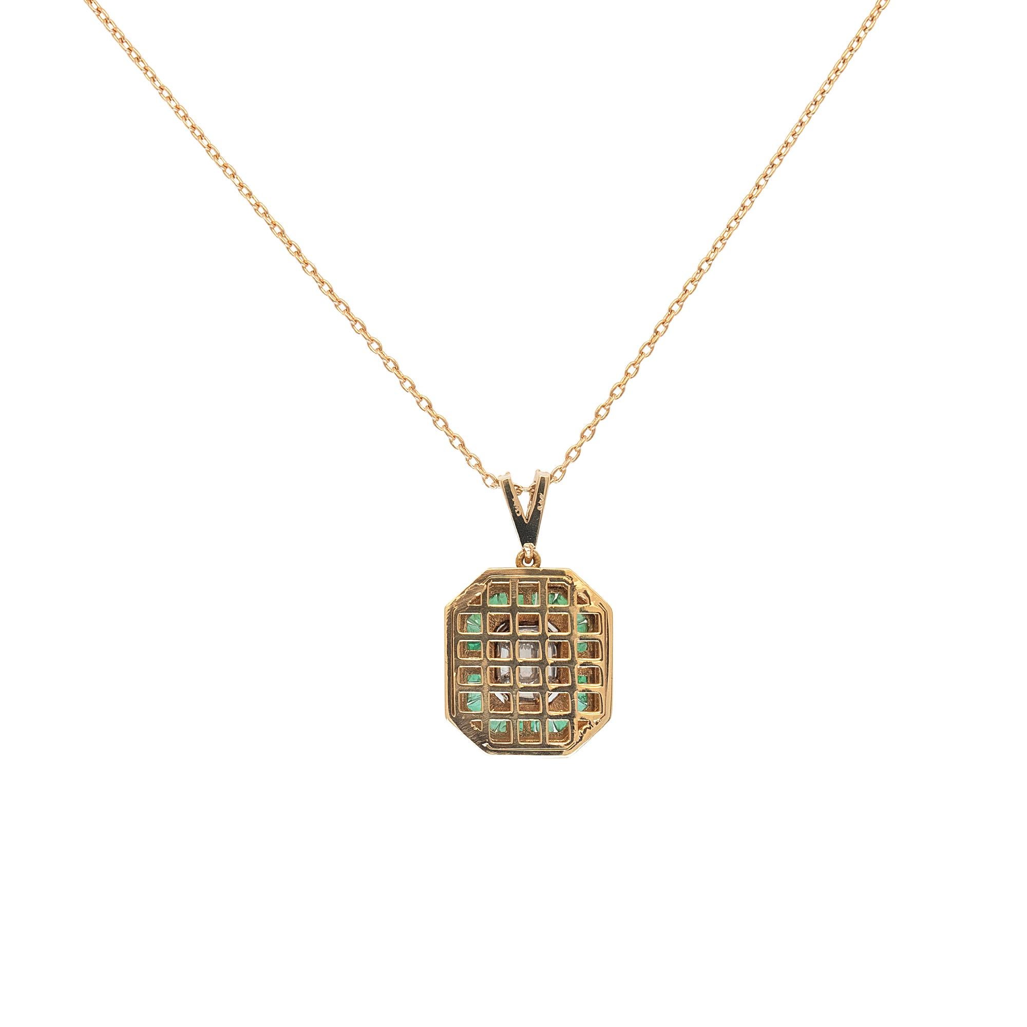 Round Cut 18k Yellow Gold 0.71ctw Diamond and 0.55ctw Emerald Multi Stone Octagonal Pendan For Sale