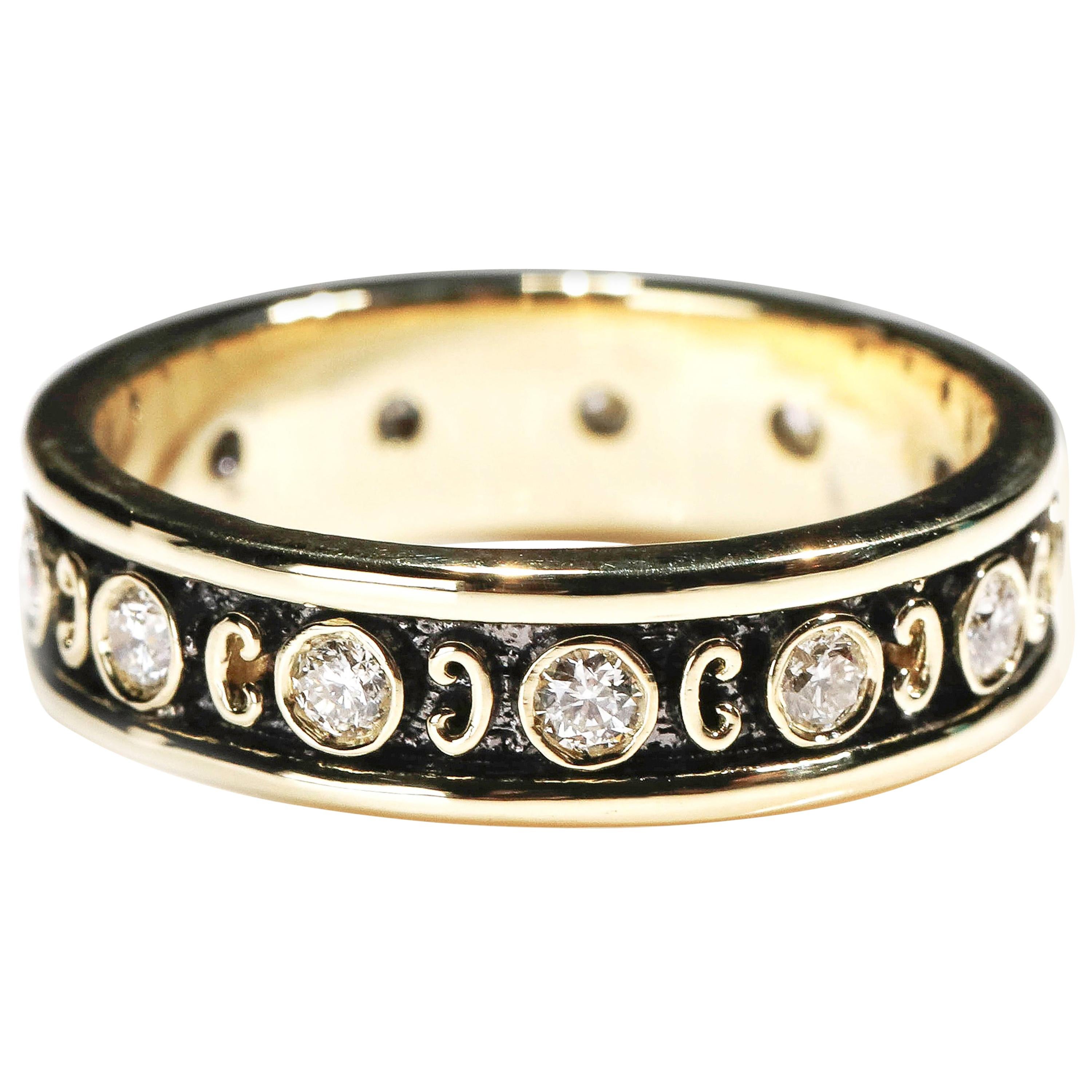 18 Karat Yellow Gold 0.80 Carat Round Cut Diamond Full Band Ring US Size 8 For Sale
