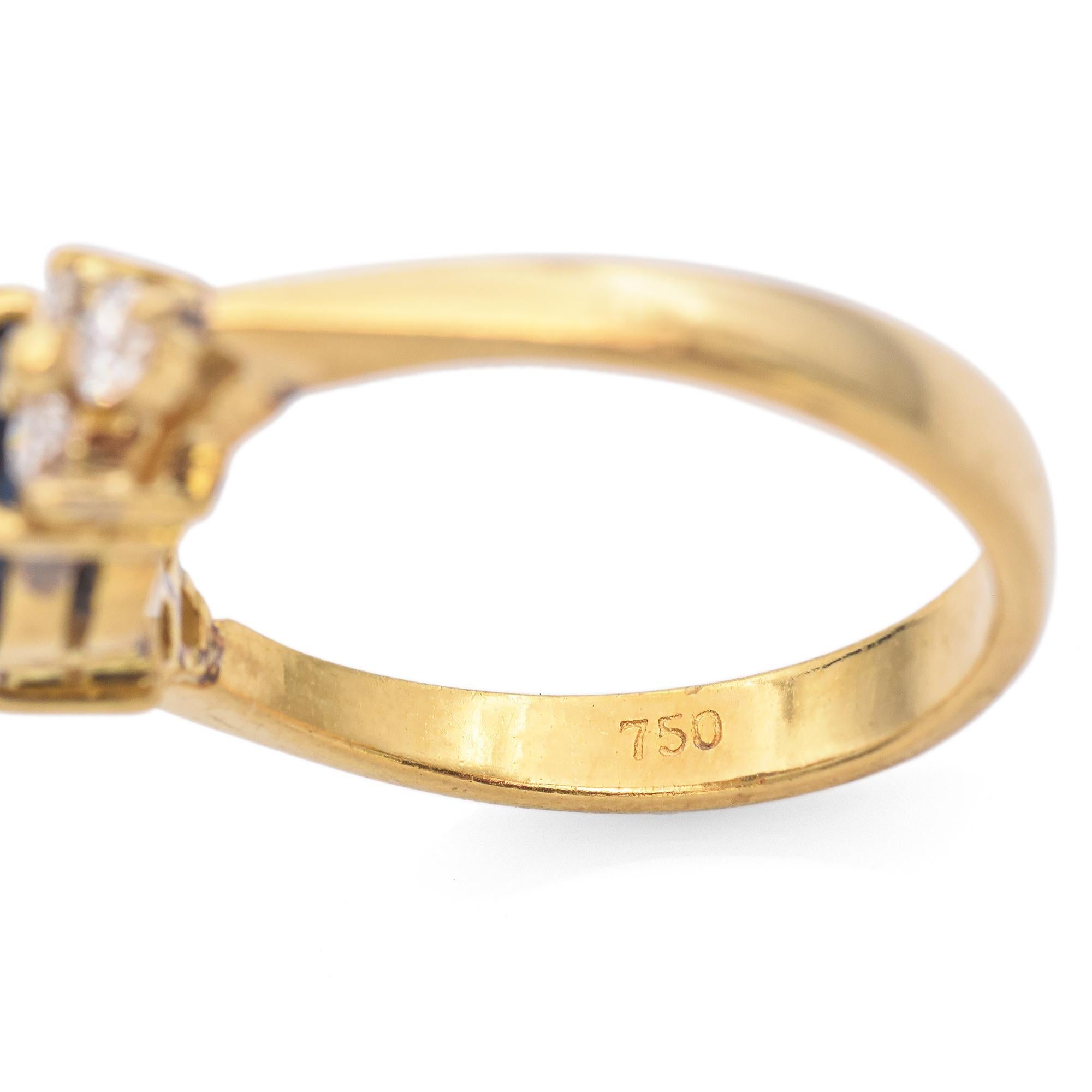 Women's 18K Yellow Gold 0.81 Ct. Oval Sapphire and Diamond Ring For Sale