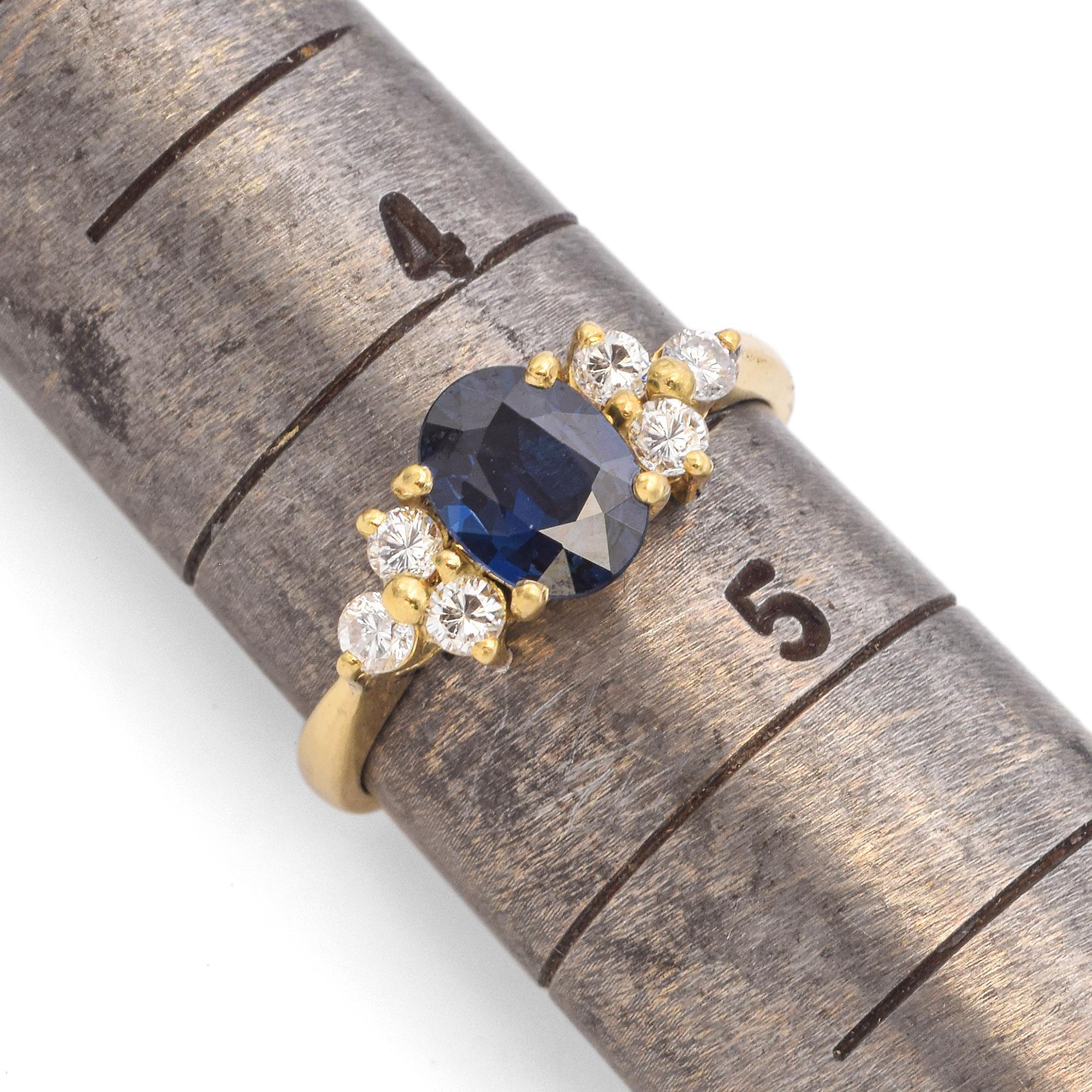 18K Yellow Gold 0.81 Ct. Oval Sapphire and Diamond Ring For Sale 3