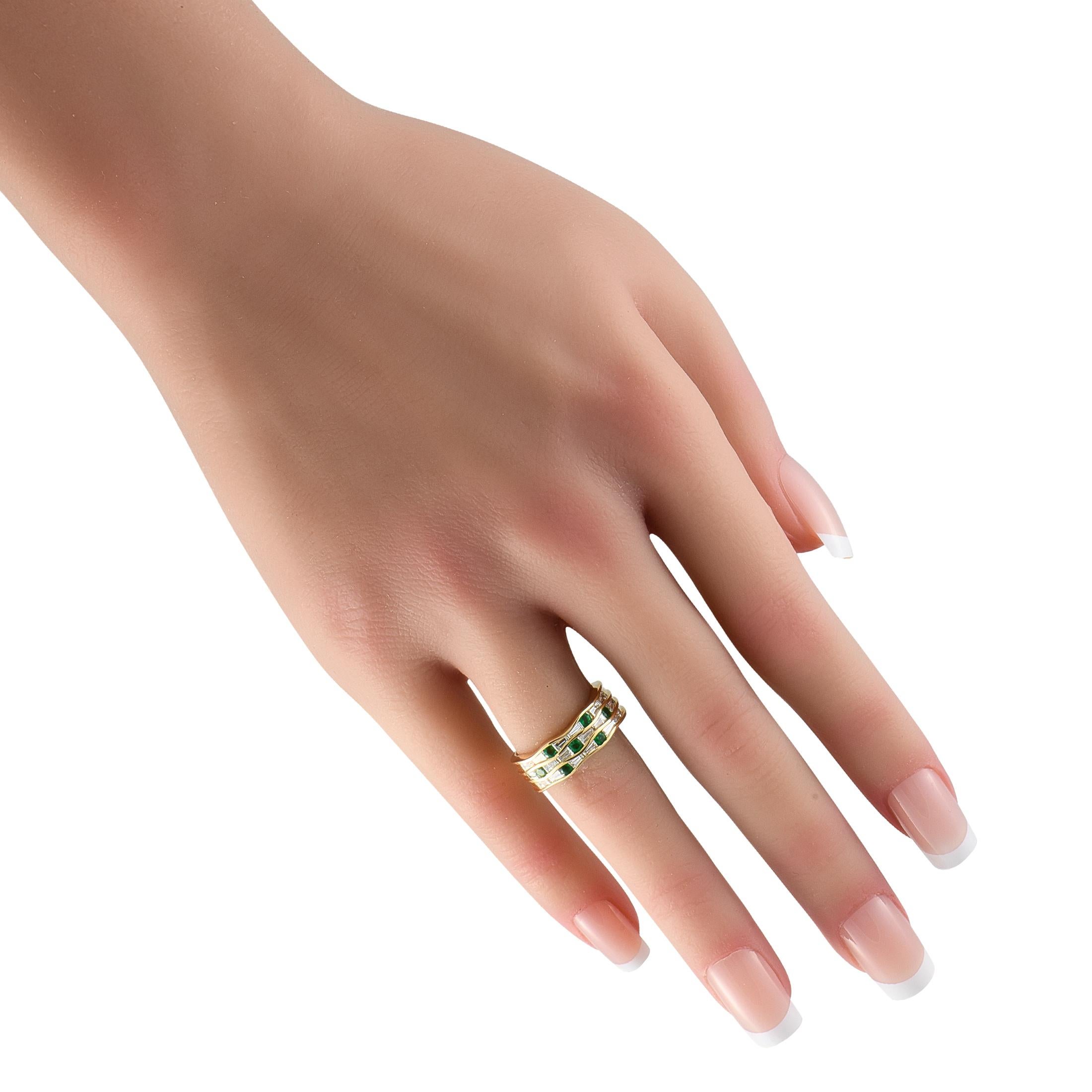 Baguette Cut 18K Yellow Gold 0.84ct Diamond and Emerald Ring For Sale