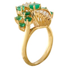 18K Yellow Gold 0.90ct Diamond and Emerald Ring MF27-050626