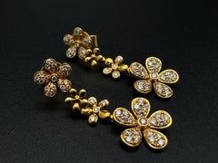 18K Yellow Gold 1 CT Diamond Floral Dangle Earrings