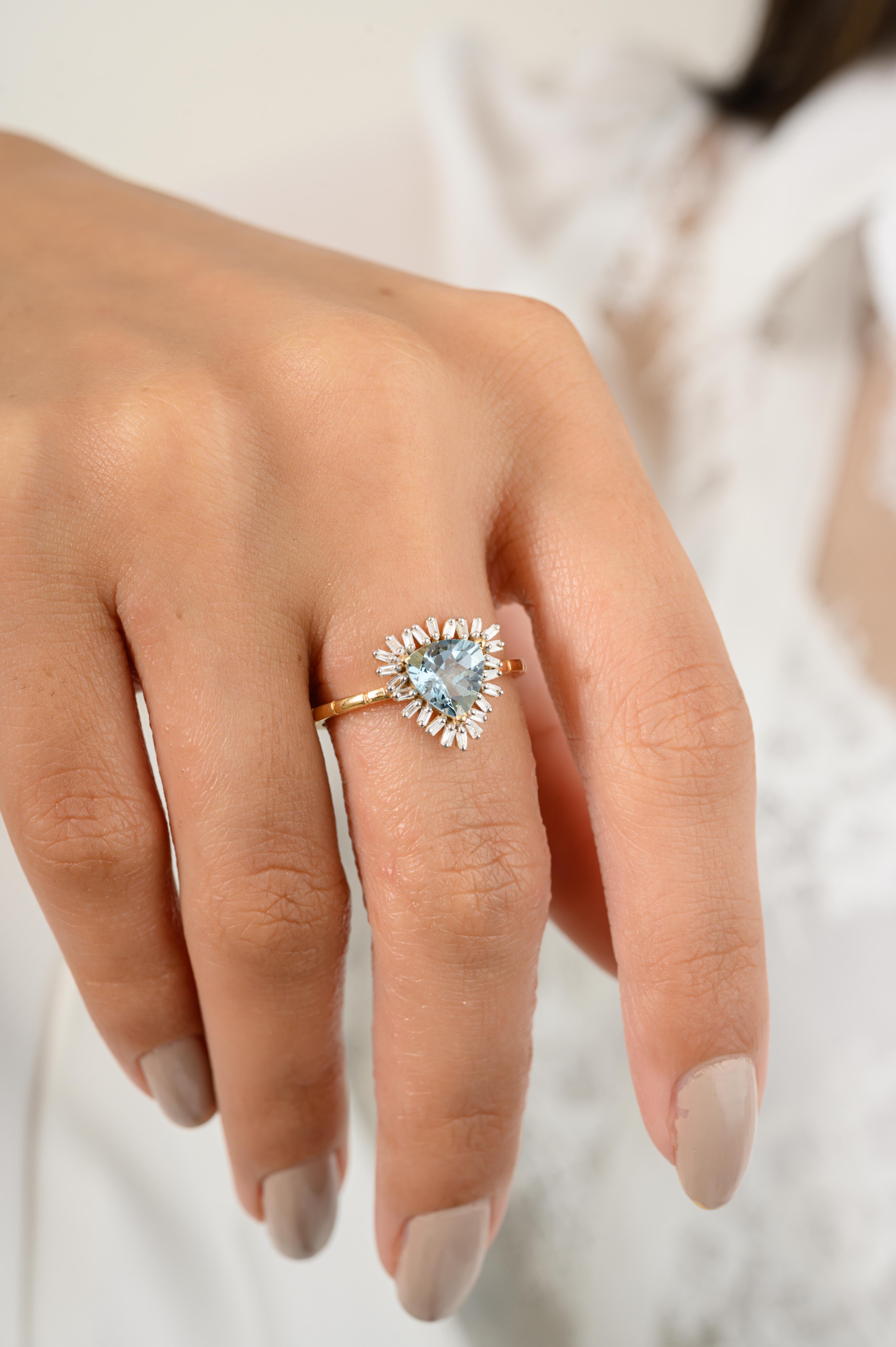 En vente :  Bague de fiançailles en or jaune 18 carats avec aigue-marine, diamant baguette et halo de 1 carat poids total 2