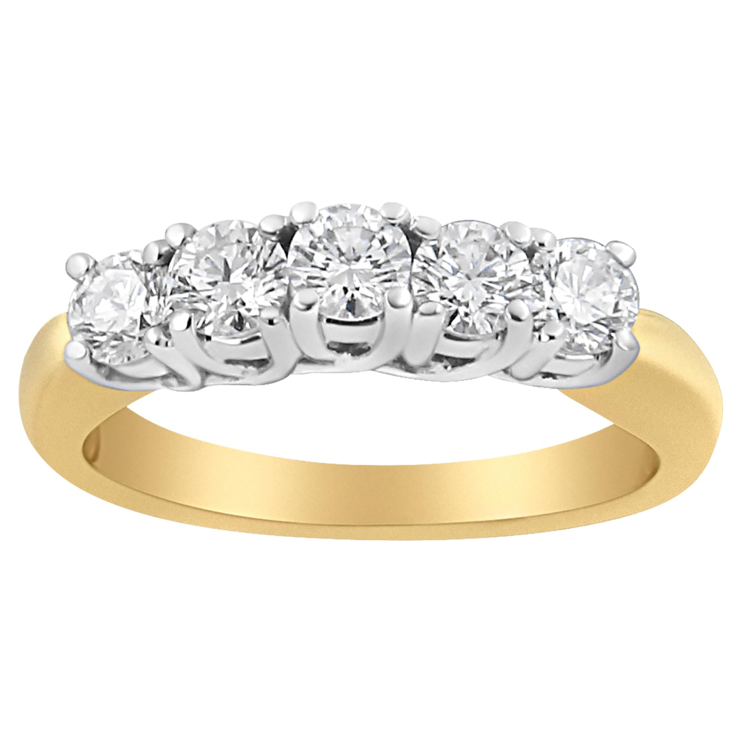 For Sale:  18K Yellow Gold 1.0 Carat 4 Prong Round Cut Diamond Step Up 5 Stone Ring Band