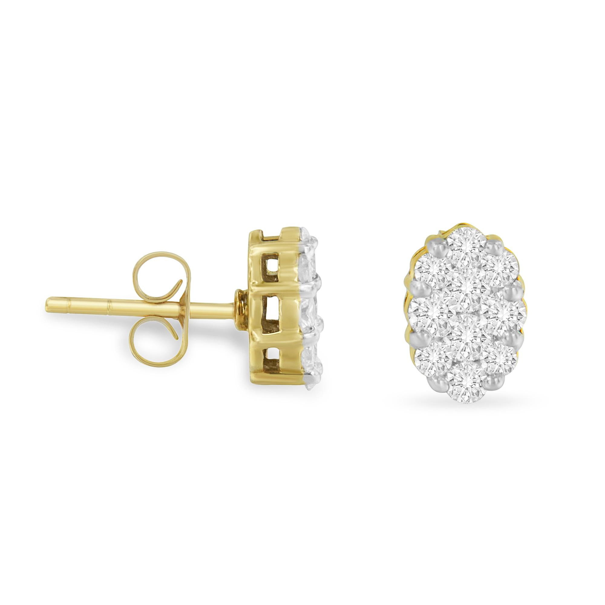 Modern 18K Yellow Gold 1.0 Carat Floral Cluster Diamond Stud Earrings For Sale