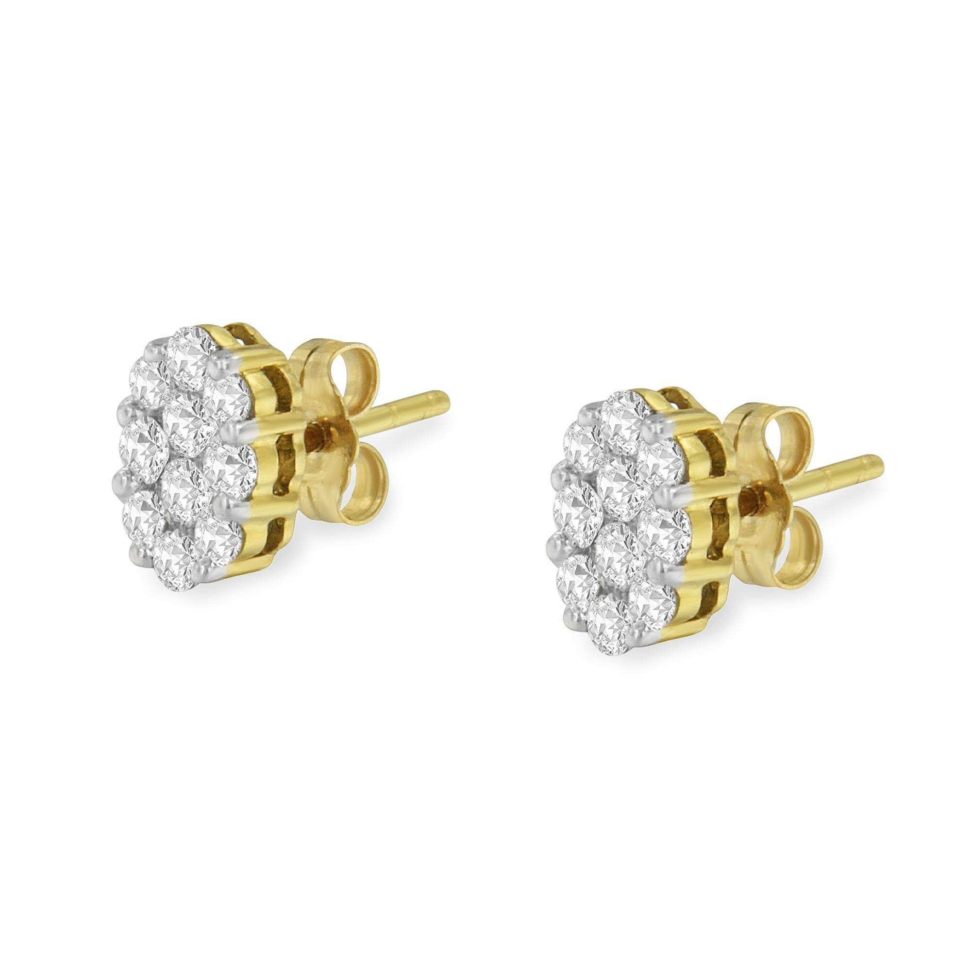 18K Yellow Gold 1.00 Diamond Oval Shaped Composite Cluster Stud Earrings Corte redondo en venta