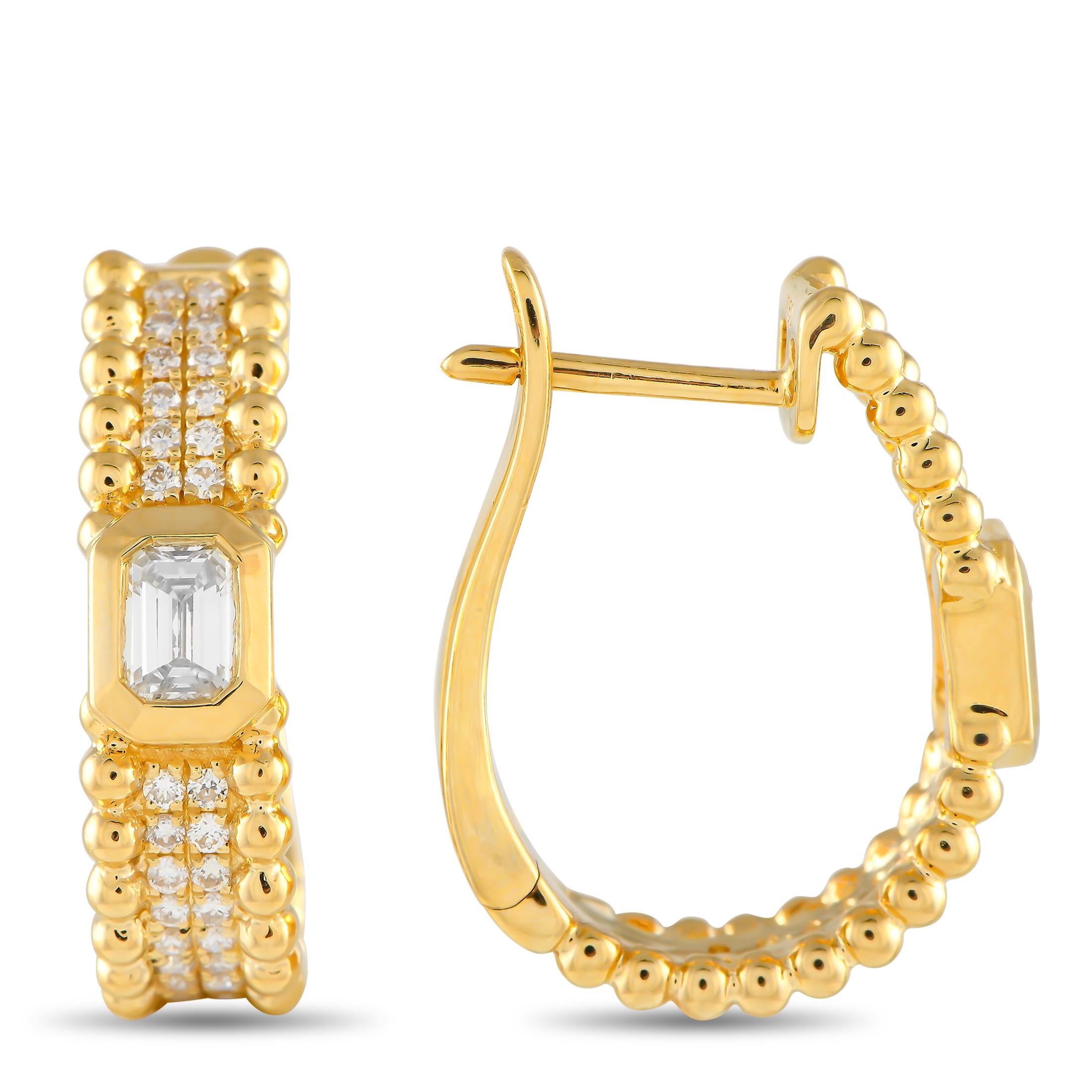 These hoops that sit close to the earlobe are capable of adding a subtle sparkle to your everyday looks. They sparkle brightly without being overwhelming. The yellow gold earrings are designed with beaded borders and double lines of petite round
