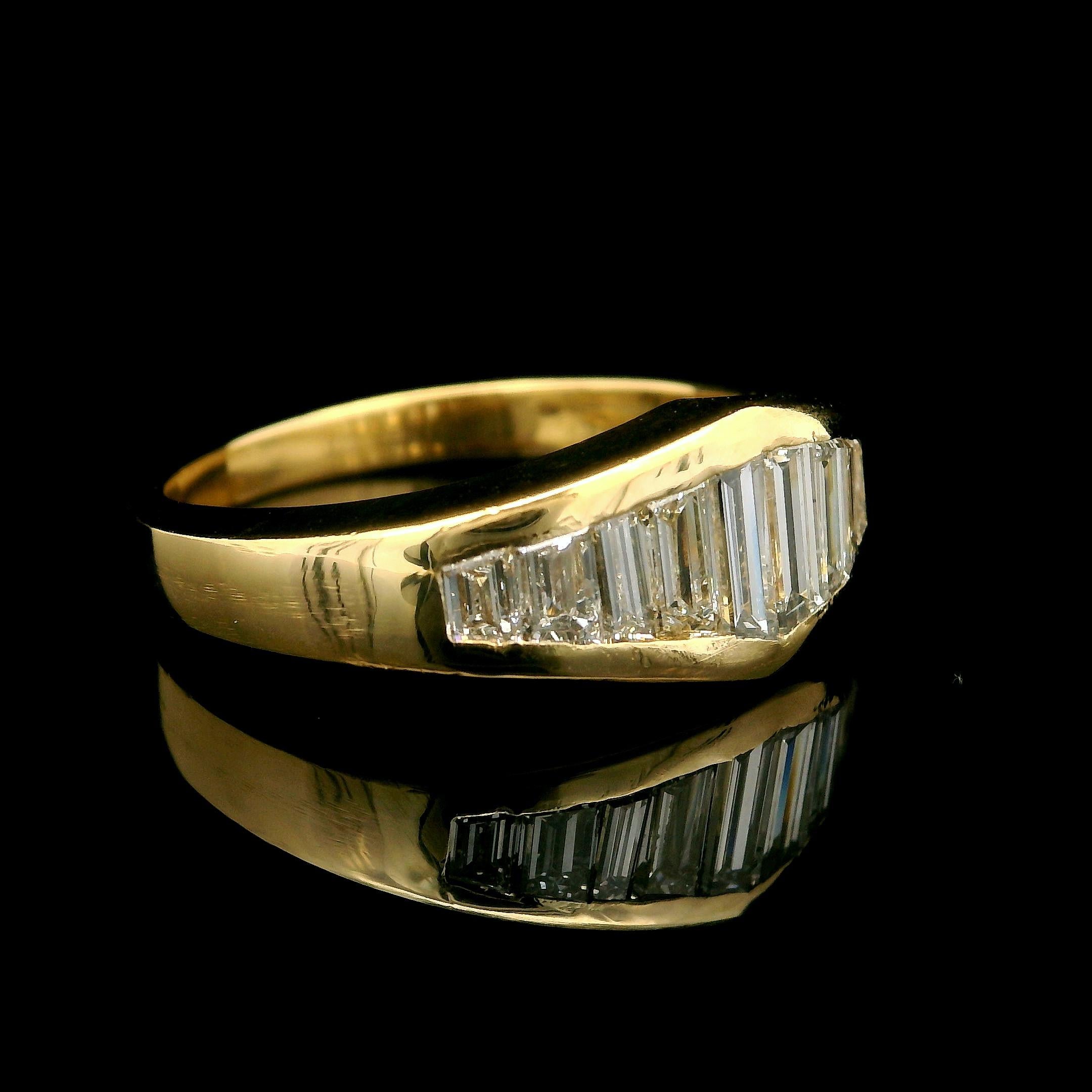 Baguette Cut 18k Yellow Gold 1.0ctw Graduated Custom Cut Diamond Channel Band Ring Size 6.5 For Sale