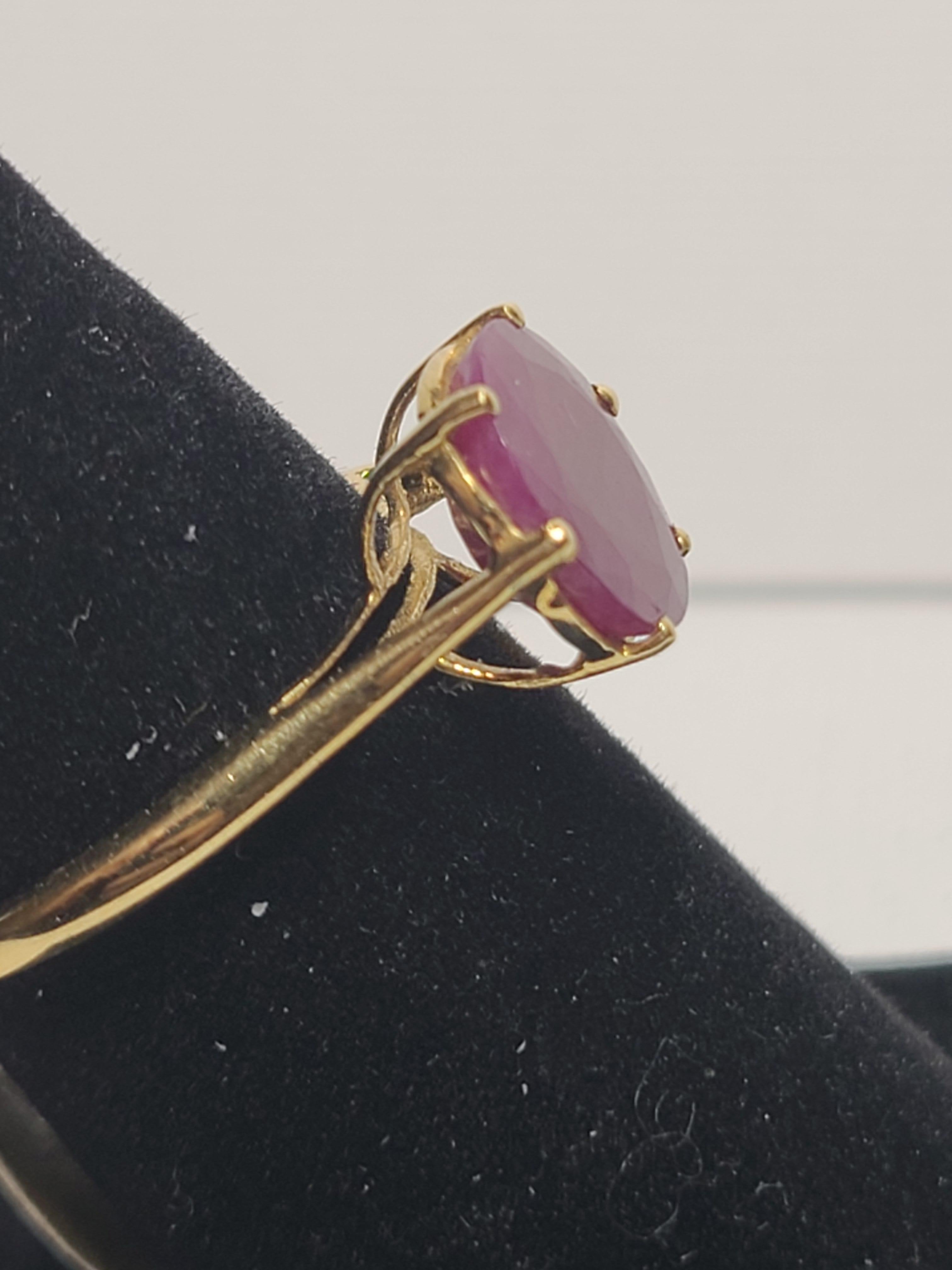Women's 18k Yellow Gold Ruby Solitaire